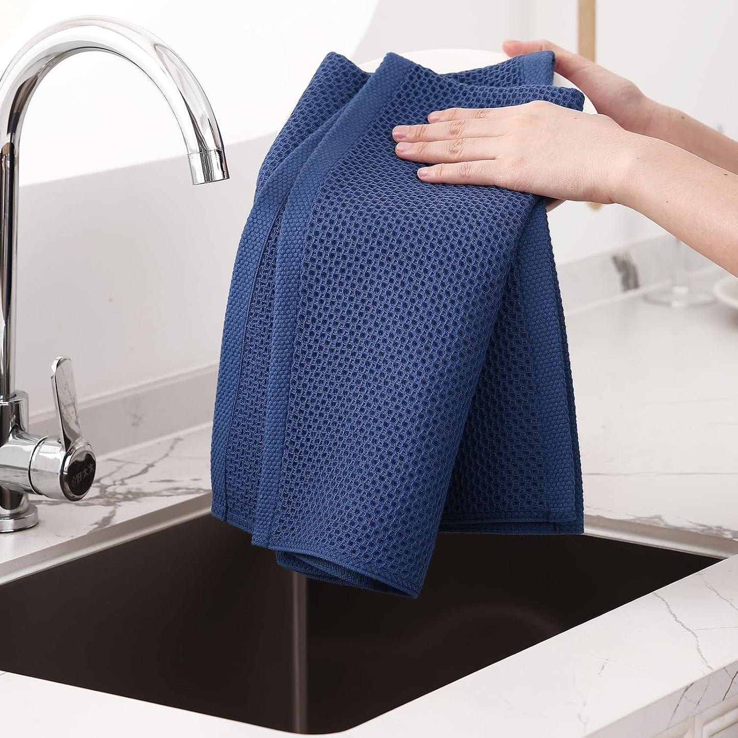 Homaxy 100% Cotton Oversized Waffle Weave Kitchen Towels 4-Pack, Navy Blue | 20 x 28 Inches, Ultra Soft Absorbent Dish