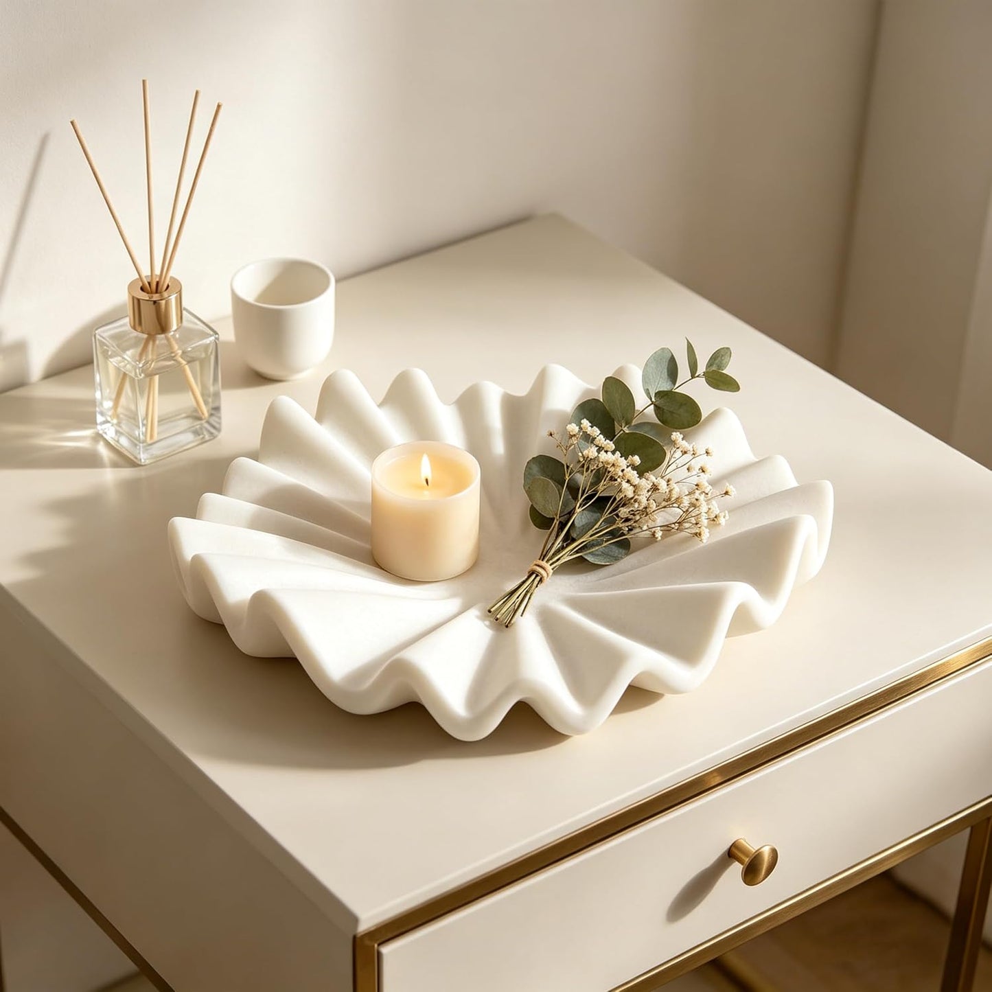 Modern Ruffled Wavy Design Centerpiece / White