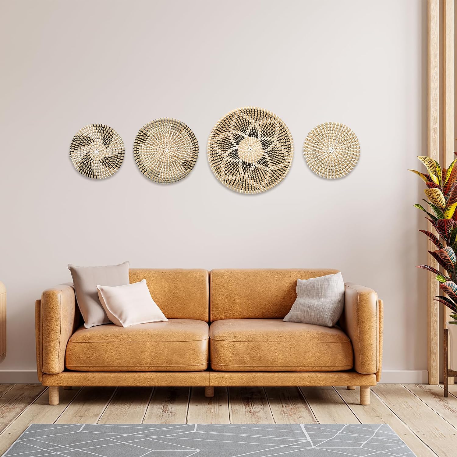 Hanging Woven Wall Basket / Set of 4