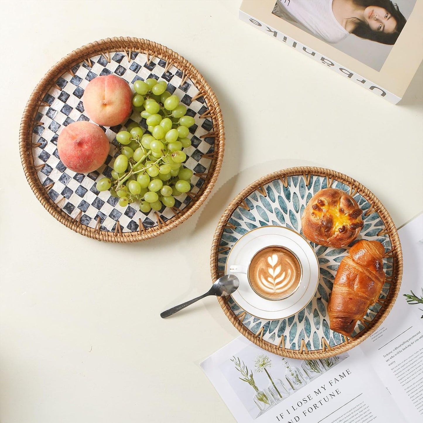 Round Rattan Tray / Checkered