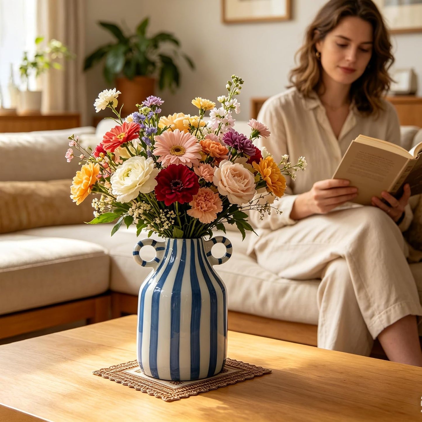 Ceramic Flower Vase / White+blue Handle