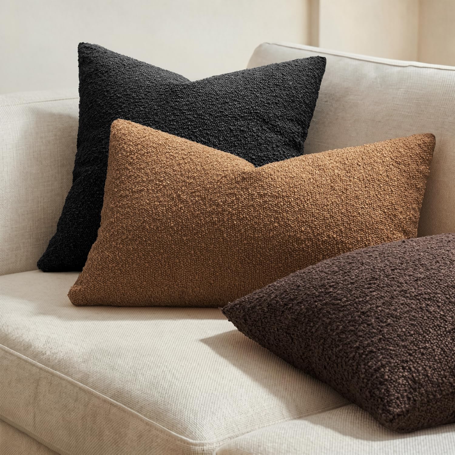 Decorative Pillow Covers / 18 x 18 / Black / Set of 2