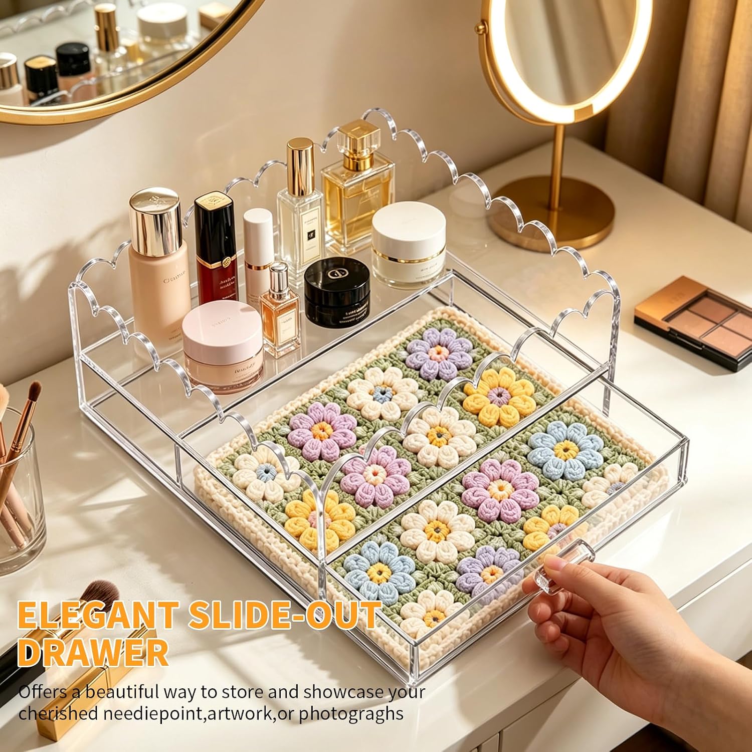 Acrylic Tray / Scalloped Acrylic Tray / 7*7*2.5in / Clear / 7 x 7