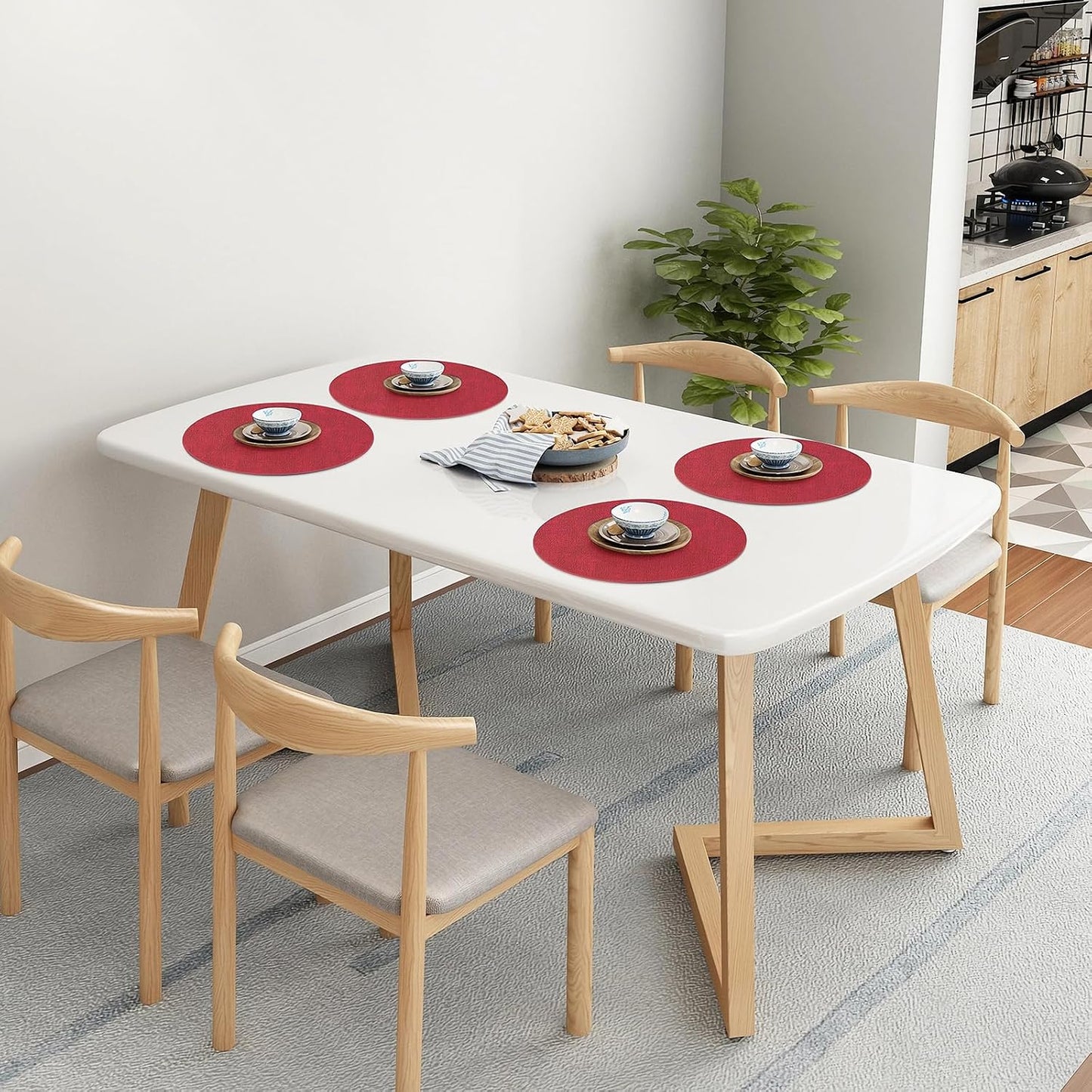 Homaxy Round Faux Leather Placemats and Coasters, Set of 8, Red | Washable Dual-side Table Mats, Wipeable Place Mats