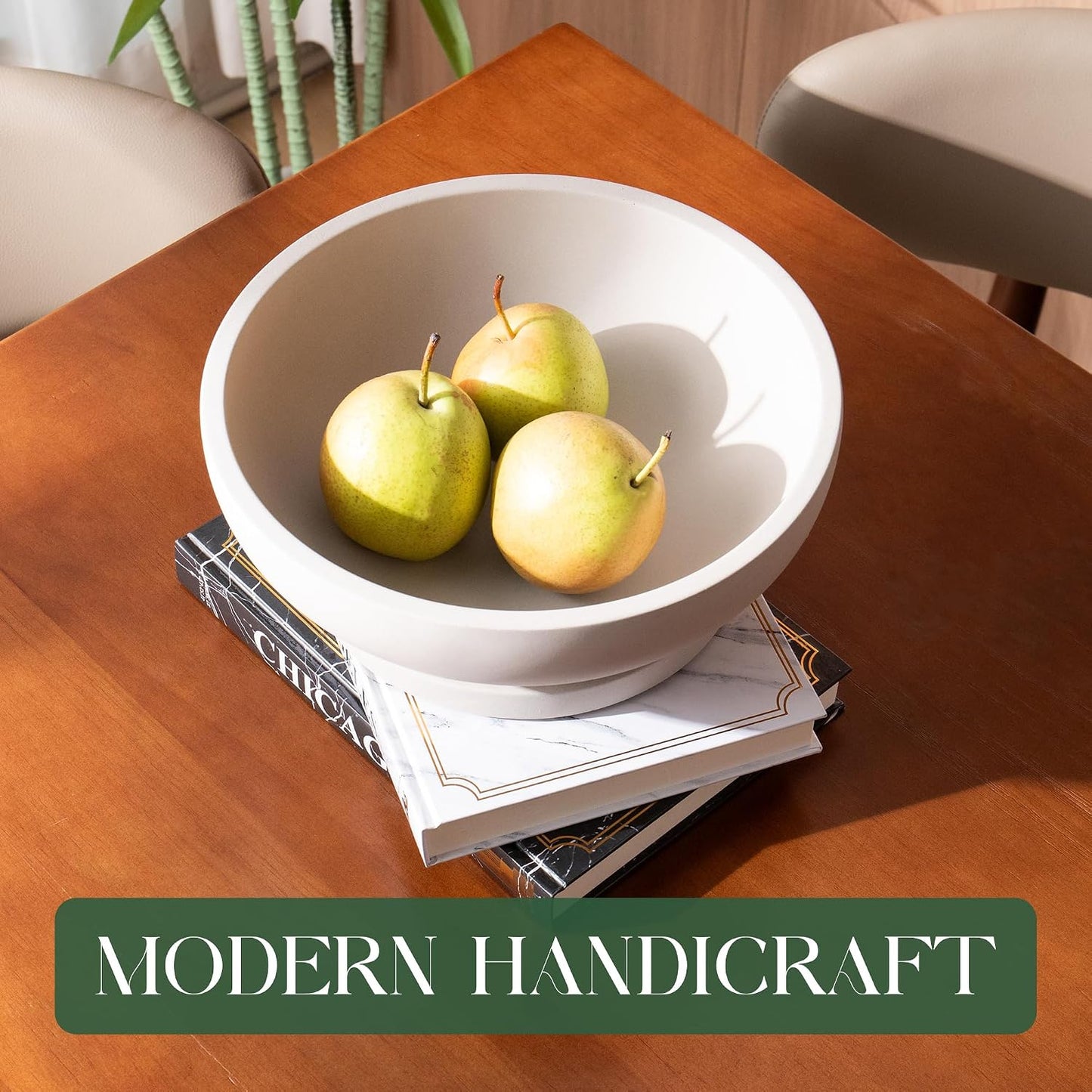 Elegant Pedestal Bowl / Gray