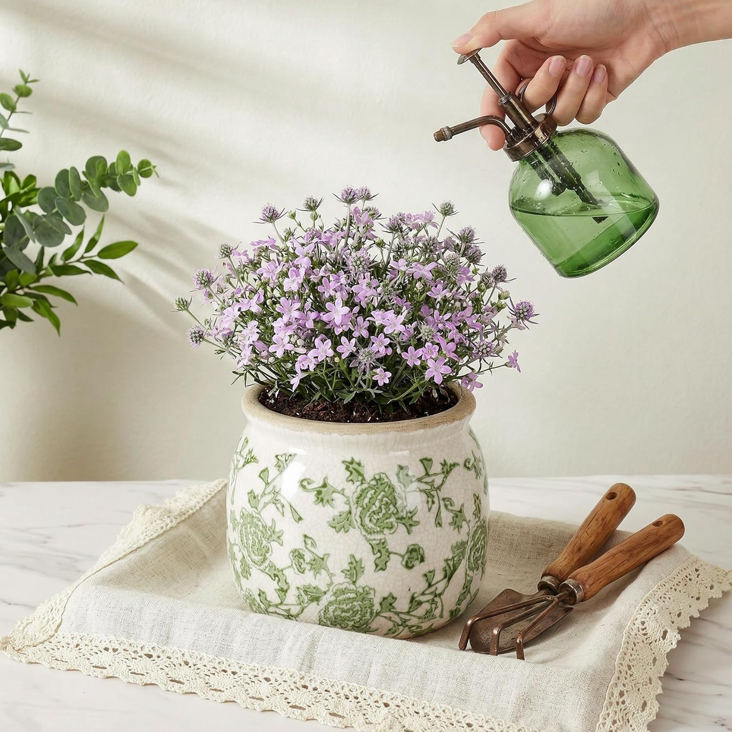Vintage Ceramic Planter / Green-round