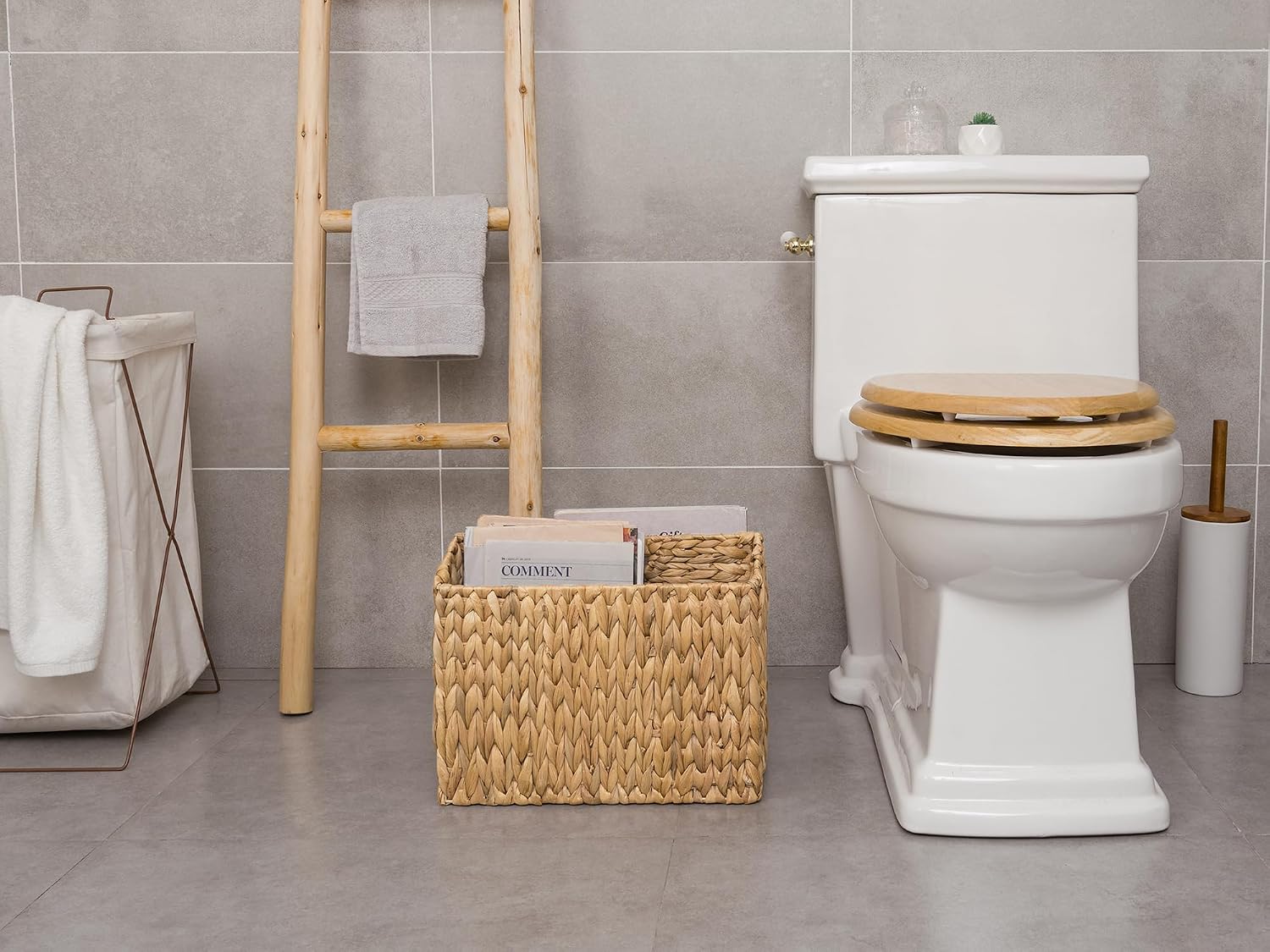 StorageWorks Hand-Woven Divided Magazine Basket, Rattan Magazine Holder, Natural Wicker Magazine Rack for Bathroom