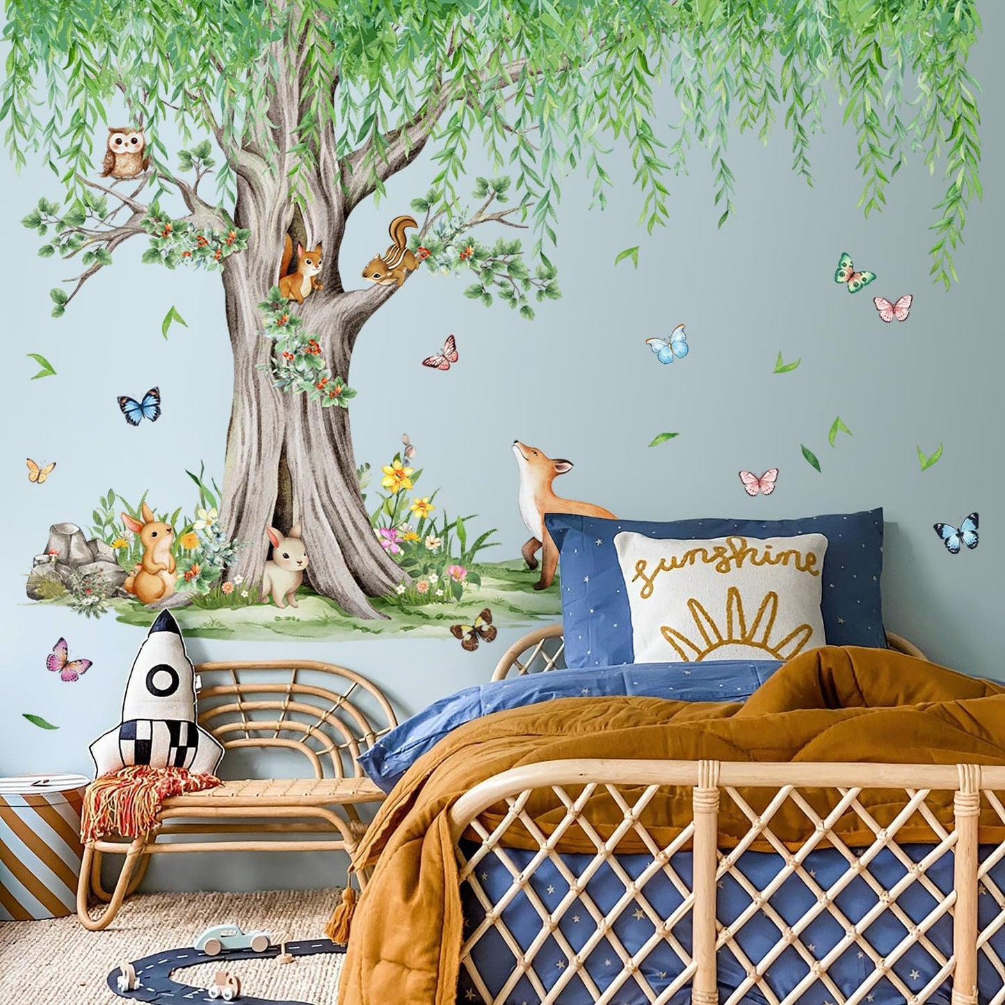 Hanging Leaves Vine Wall Sticker Cartoon Animals Wall Decal Peel / Green