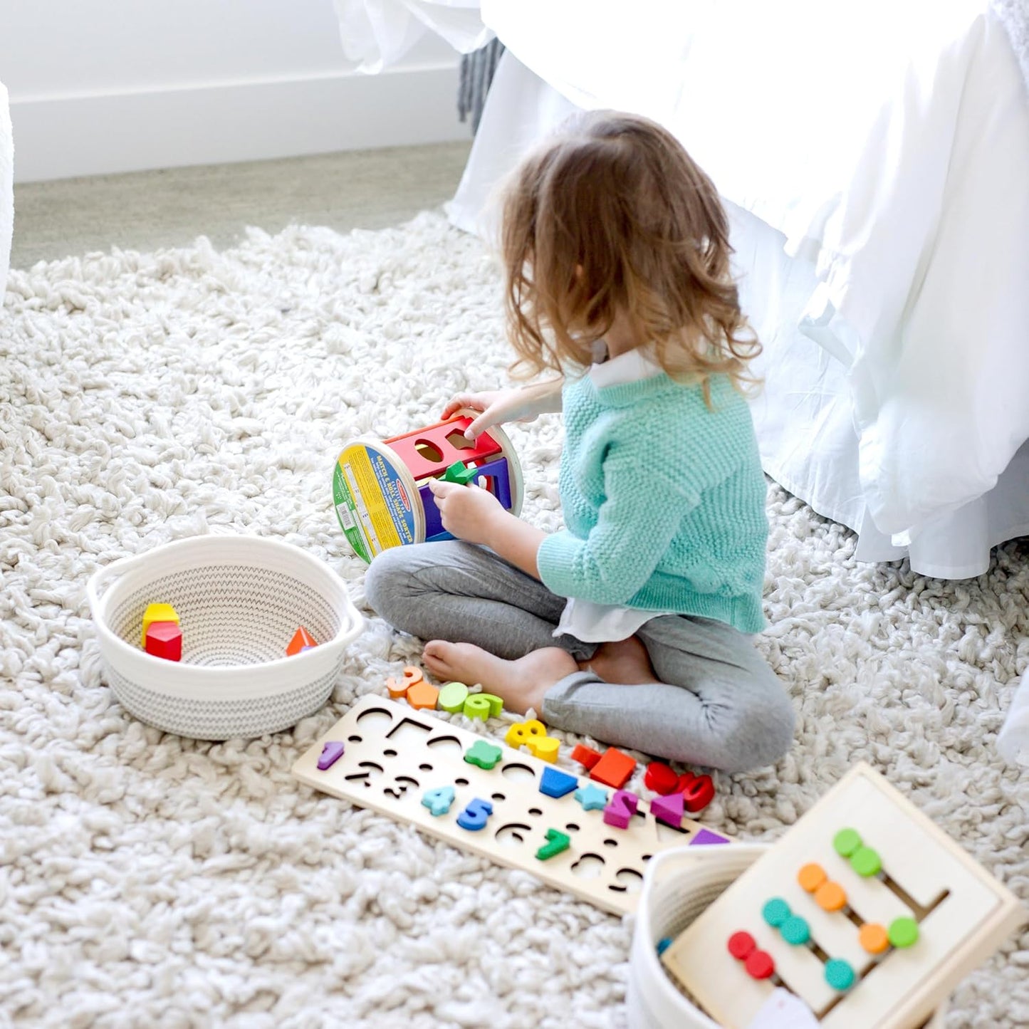 5-Piece Round Woven Cotton Rope Storage Baskets for Organizing / Off White & Black Stitching
