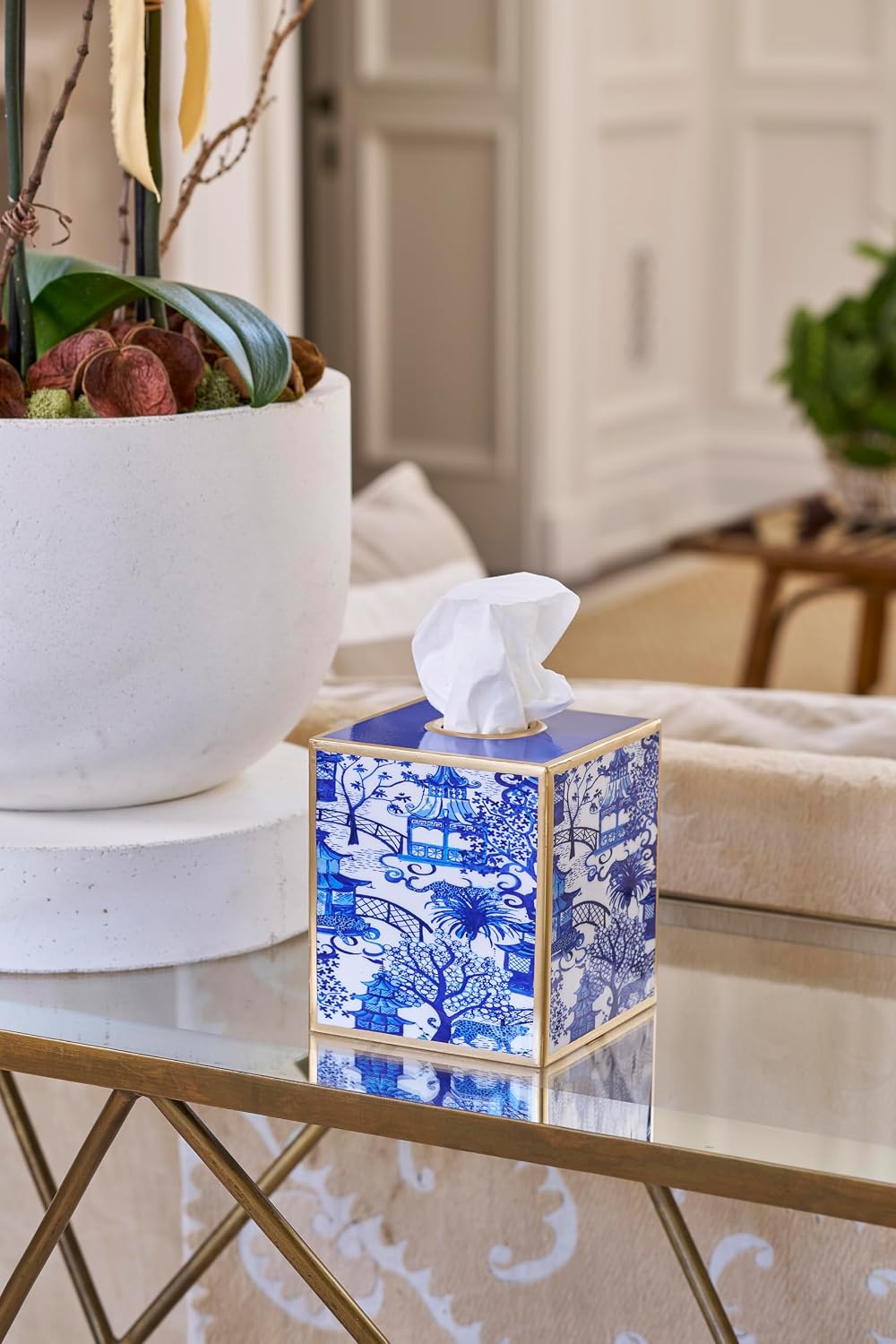 Decorative Tissue Box Cover / White & Blue