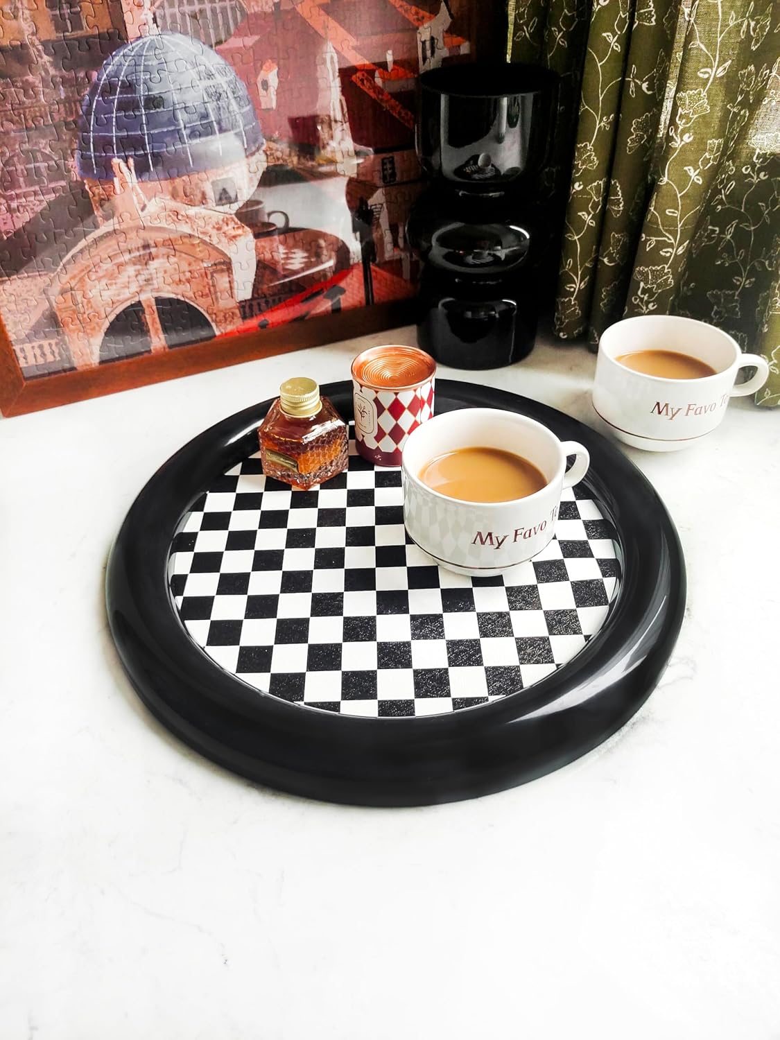 Checkered Decorative Tray / Round Black Checkered
