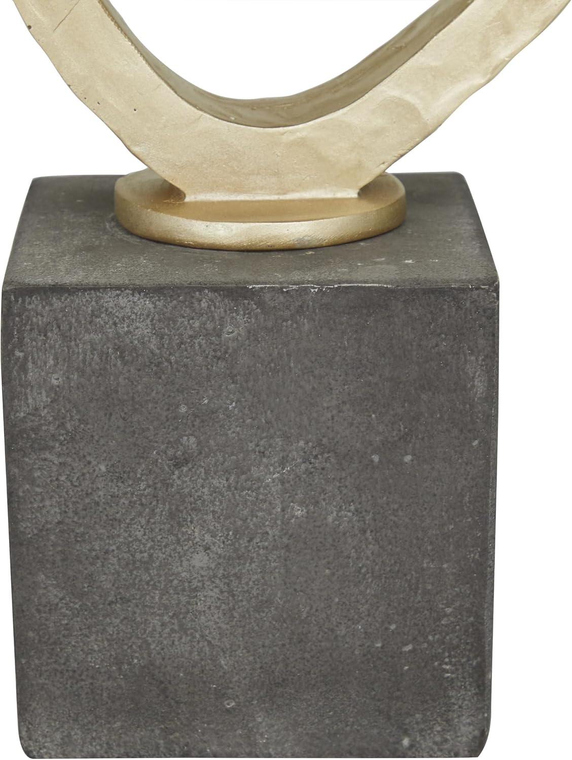 Accent Figurine / Black / 11 x 4 x 17