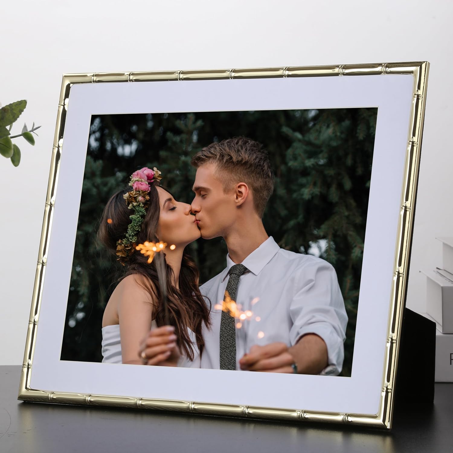 YiPinYin 2-Pack 10x12 Gold Bamboo Metal Picture Frames | Acid-Free Mat for 8x10 Photos | Narrow Plated Edge | Velvet