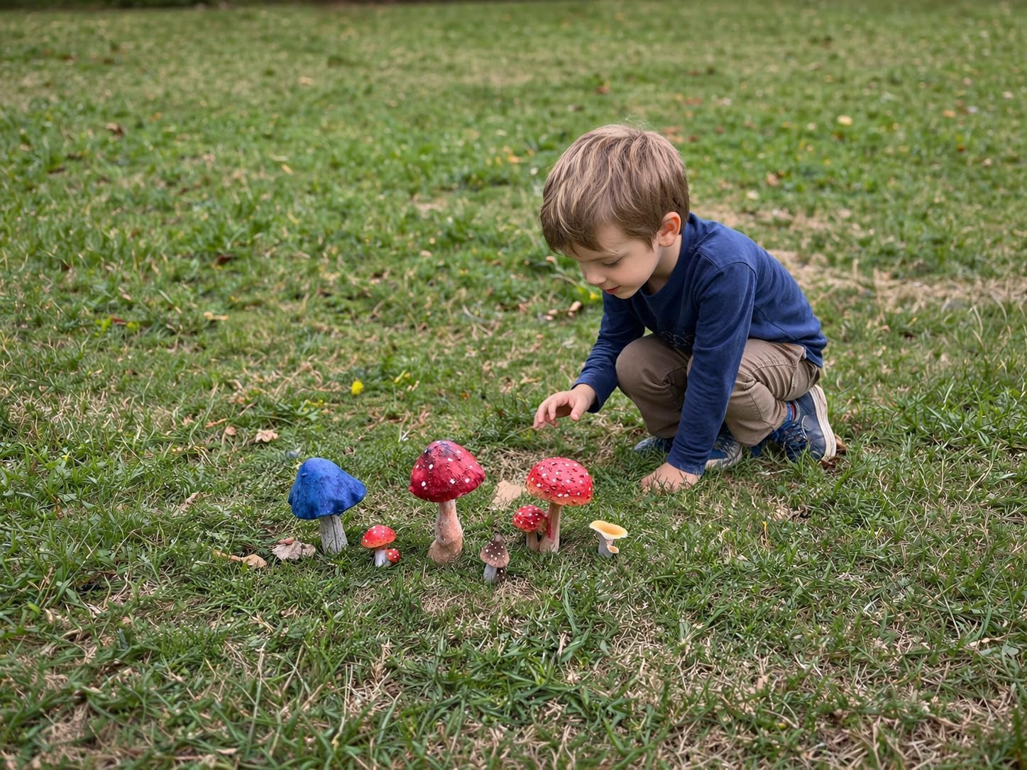 Assorted Sizes Resin Garden Mushrooms / Mother & Child Mushroom / Set of 6
