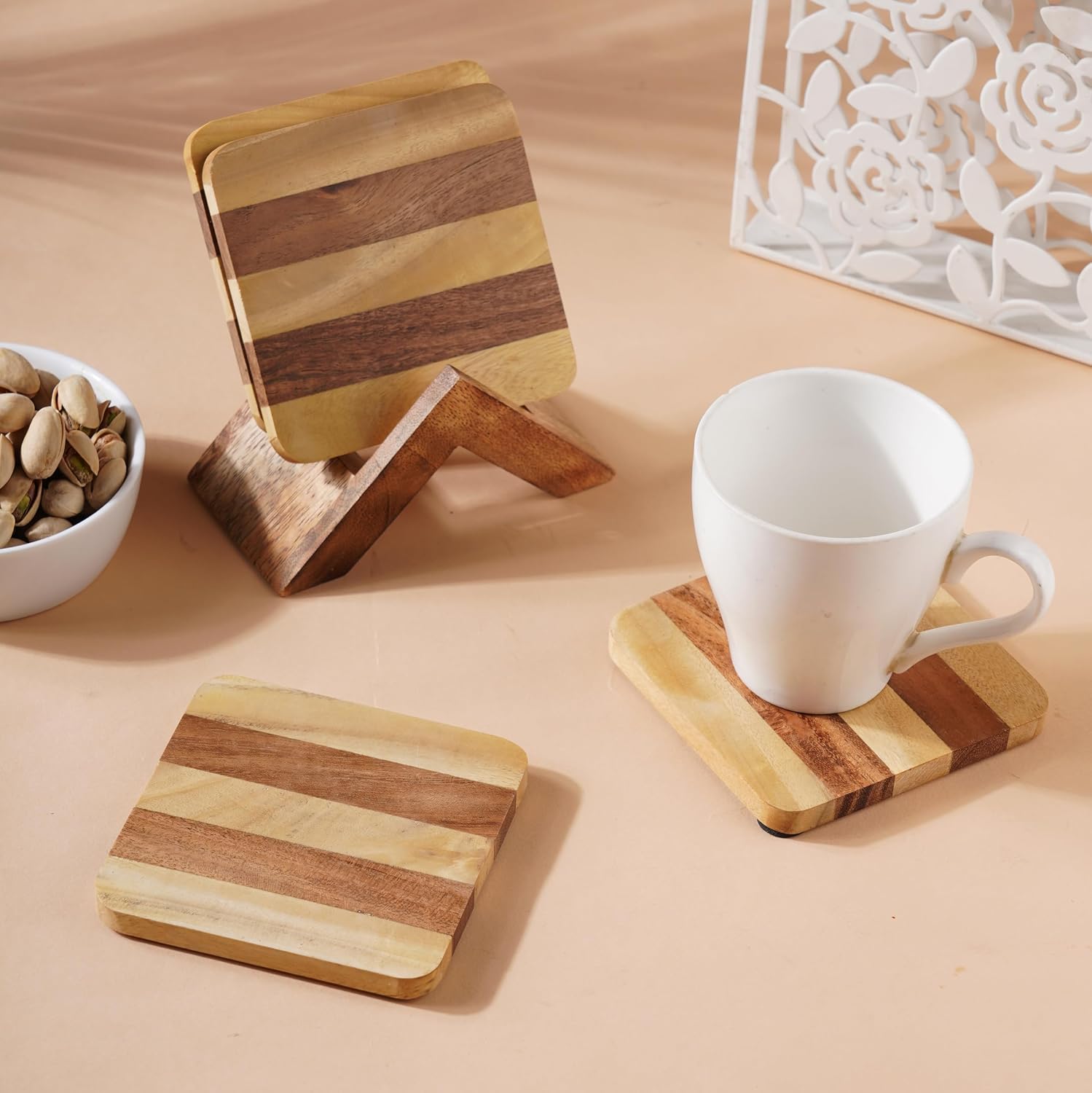Holder Handmade Wooden Square Dual Tone Color Striped Design / Dual-color / Wood / 4 x 4 / Set of 4