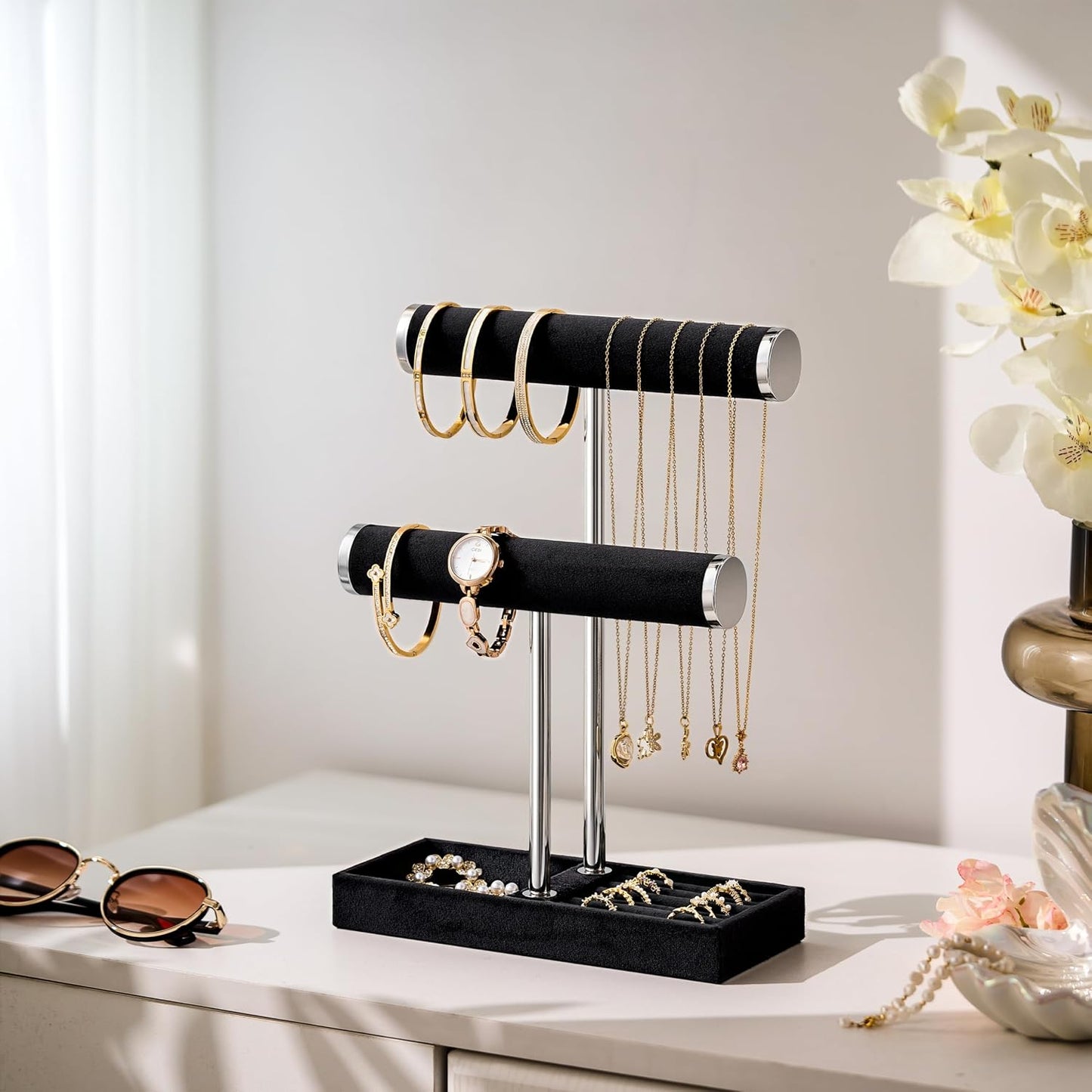 Detachable T Bar Velvet Bracelet Holder / Black and Silver