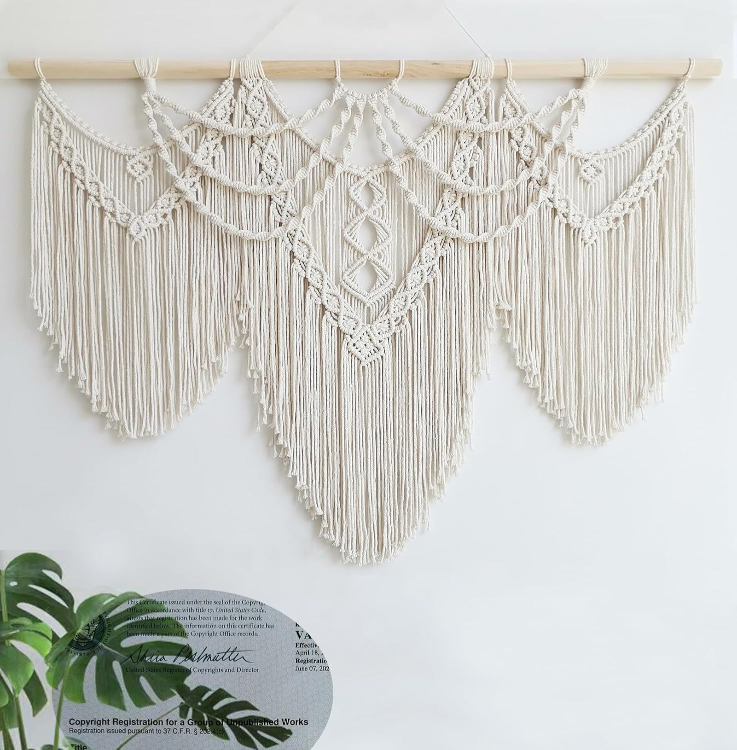 Macrame Wall Hanging Large- Boho Wall Decor- large wall art- Wall Decor Living Room / Beige-fringe