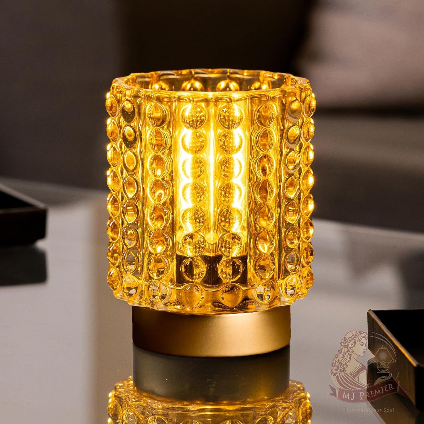 Battery Operated Lamp / Yellow