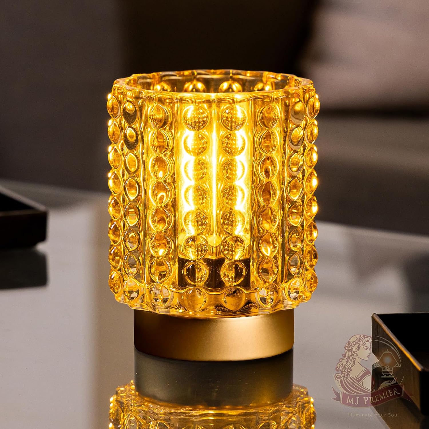 Battery Operated Lamp / Yellow