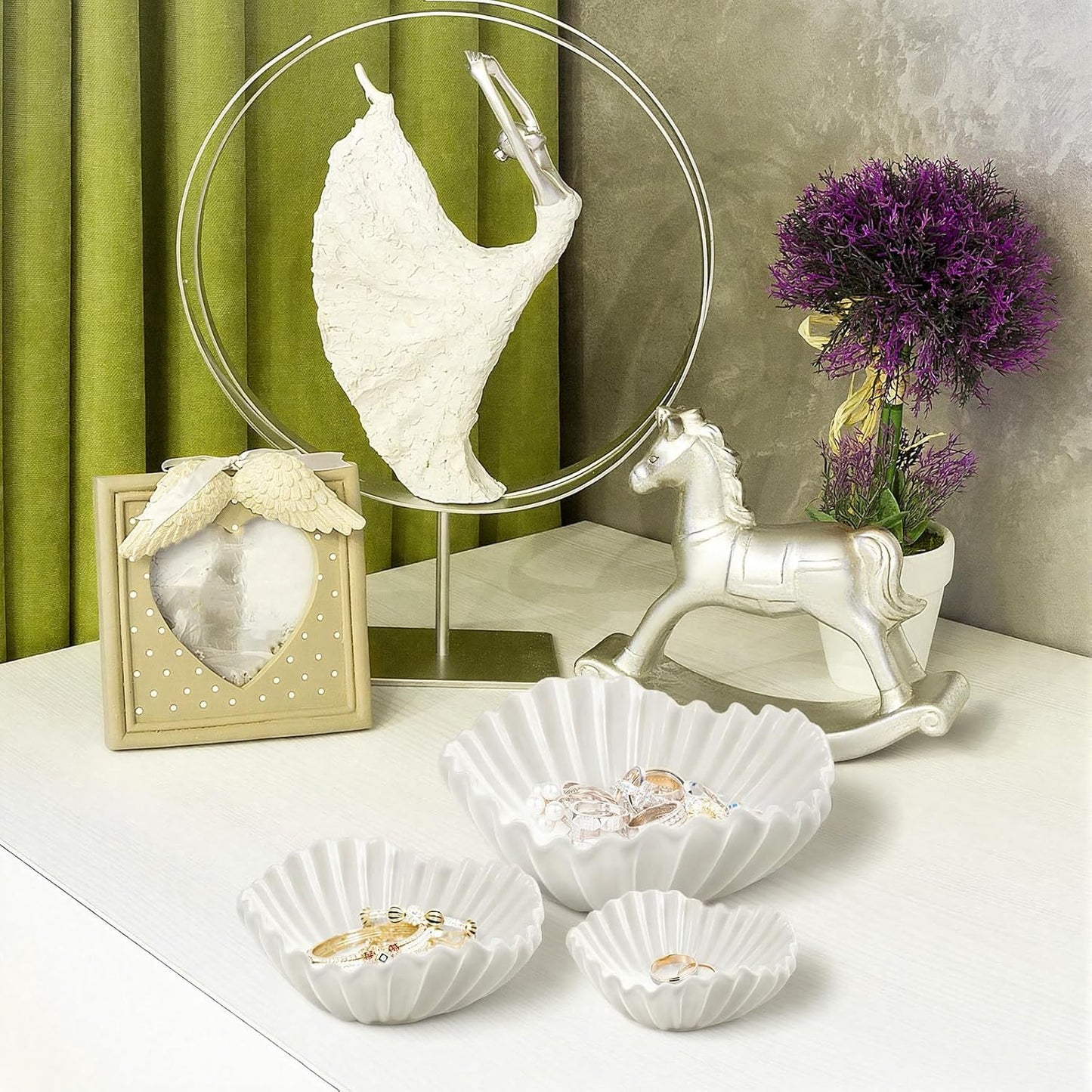 Ceramic Ruffle Bowl 3 Sizes Scalloped Decorative Bowls Fruit or Key Holder / White / Set of 3