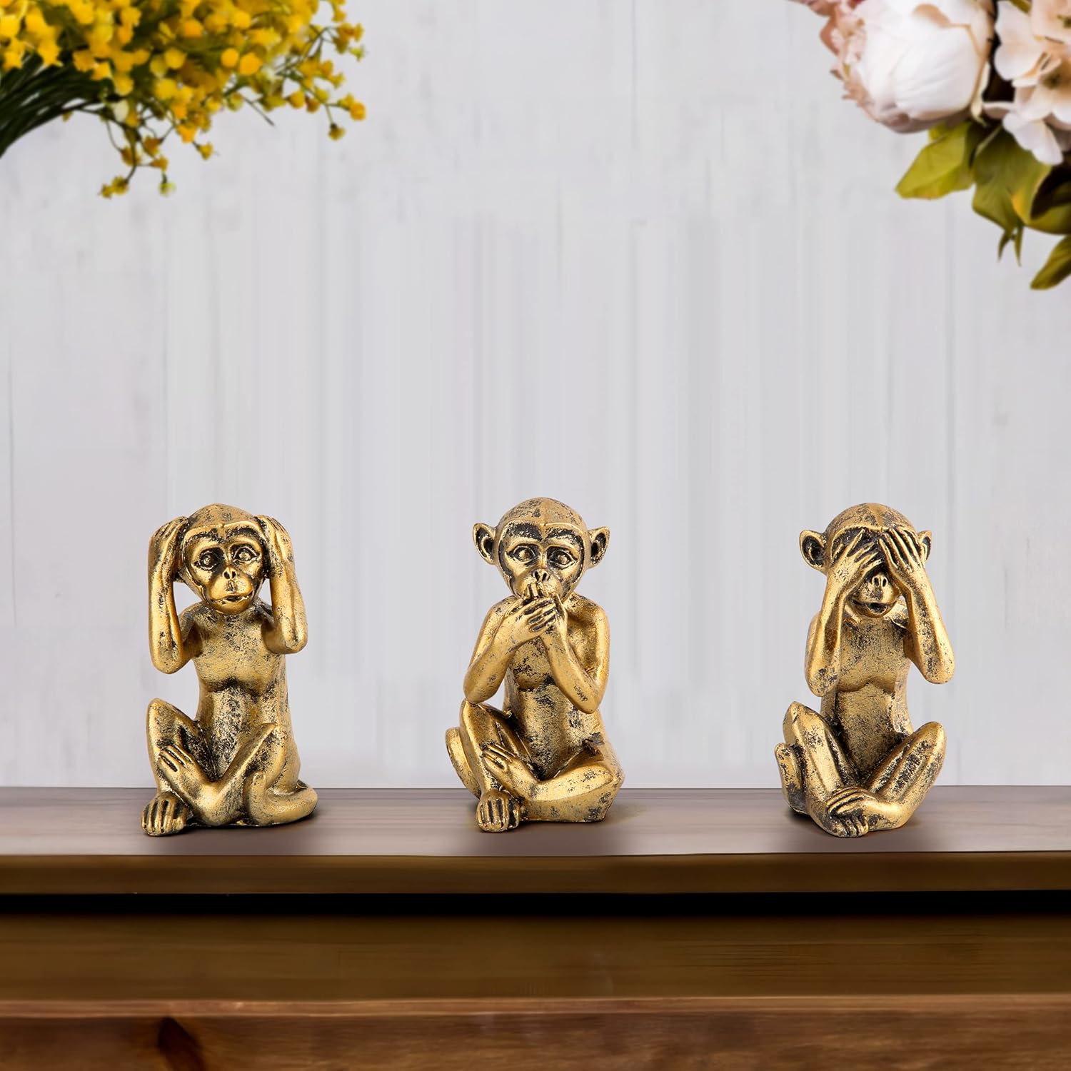 3 Wise Monkeys Statue / Gold