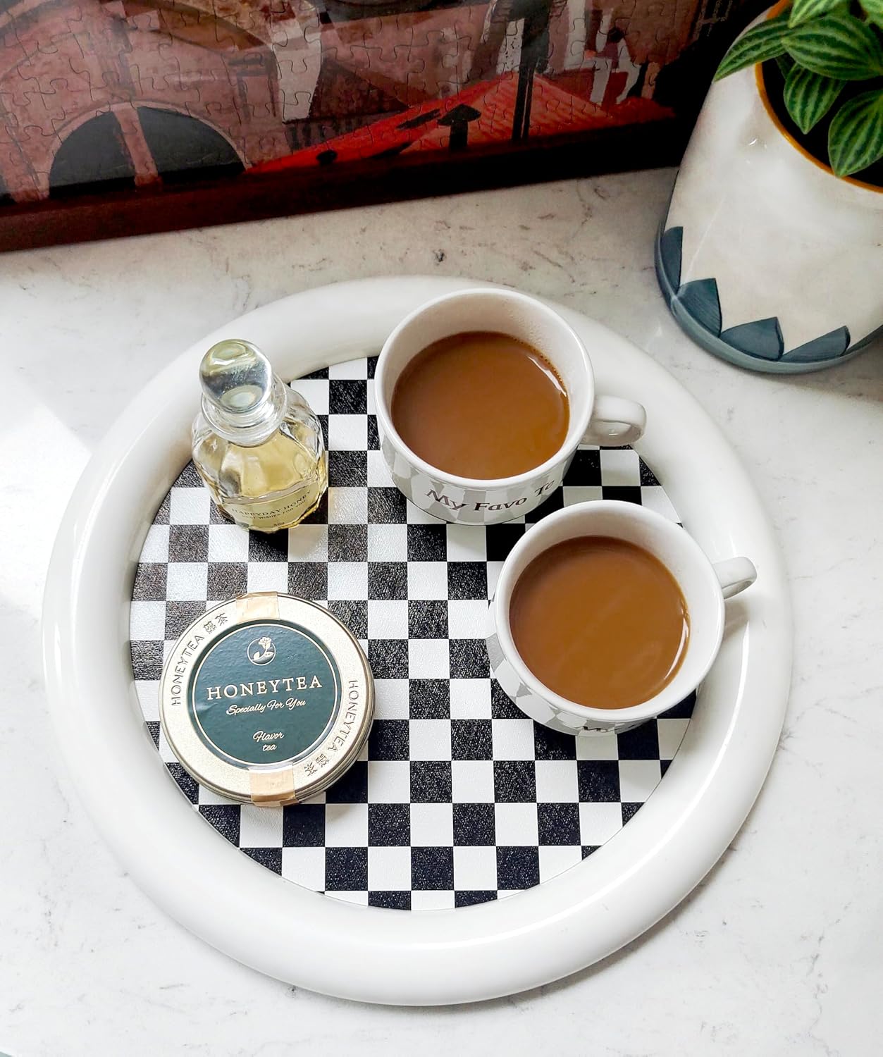Checkered Decorative Tray / Round White Checkered