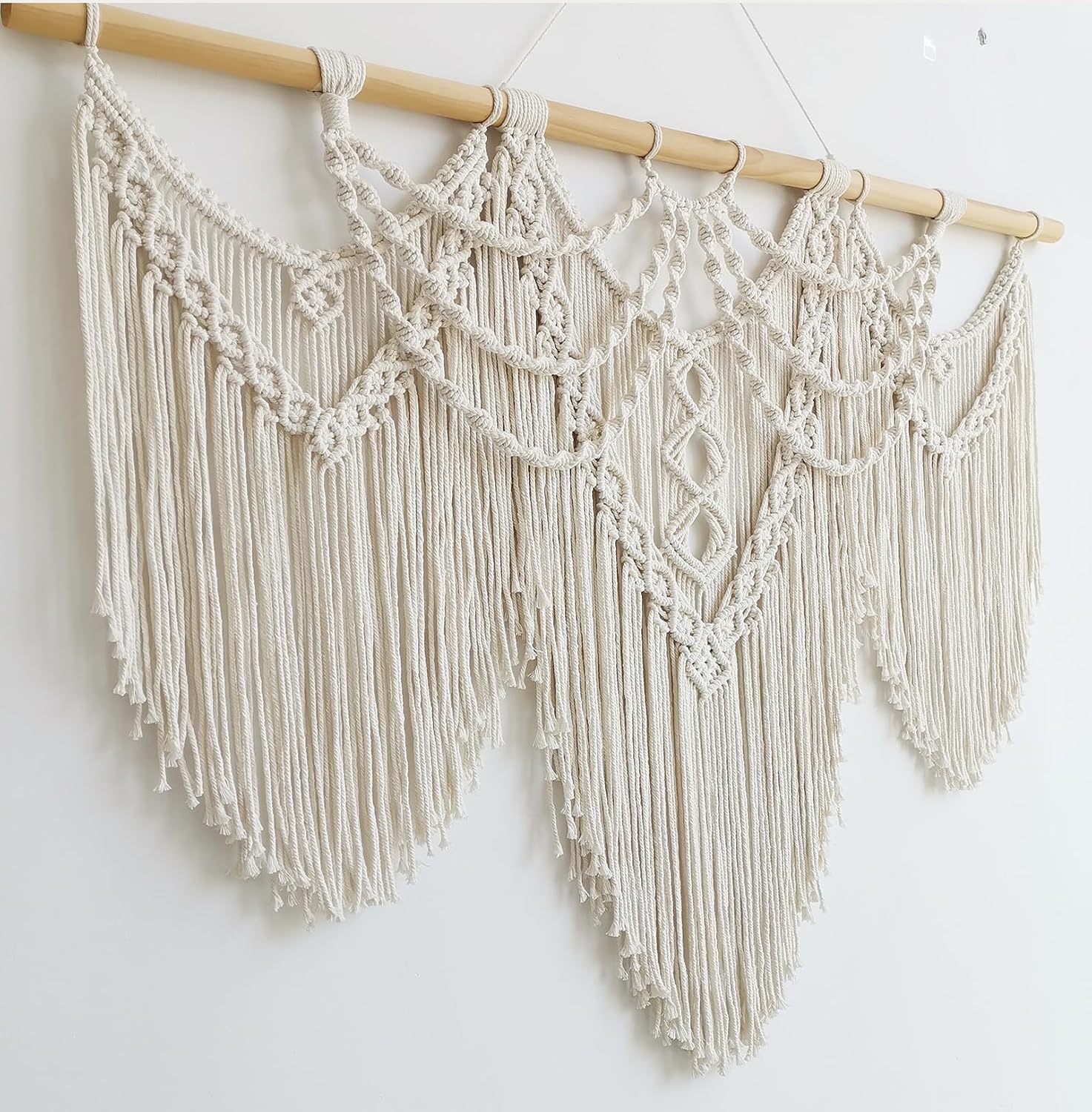 Macrame Wall Hanging Large- Boho Wall Decor- large wall art- Wall Decor Living Room / Beige-fringe