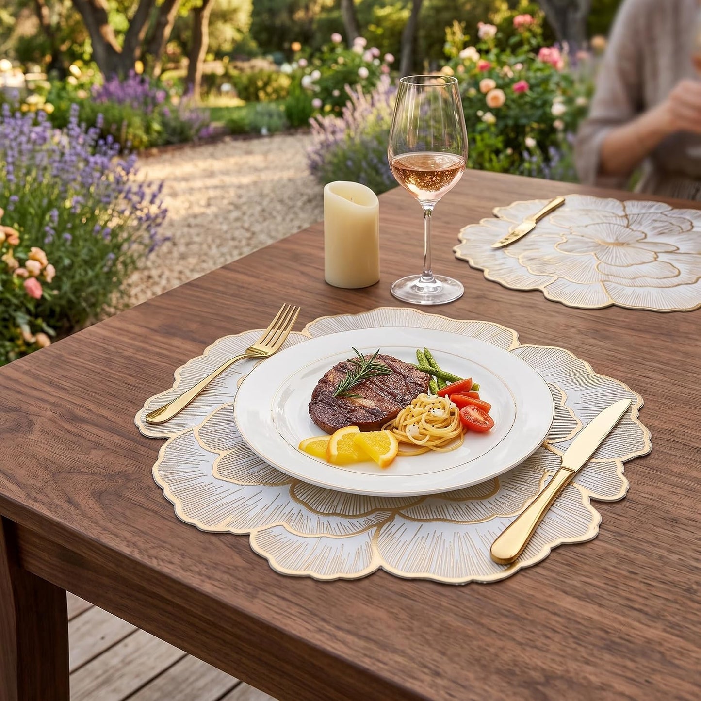 FAVE 12PCS Sparkling Floral Round Placemats Vinyl Gold Placemats | Placemats Set of 12 for Wedding, Banquets, Birthday