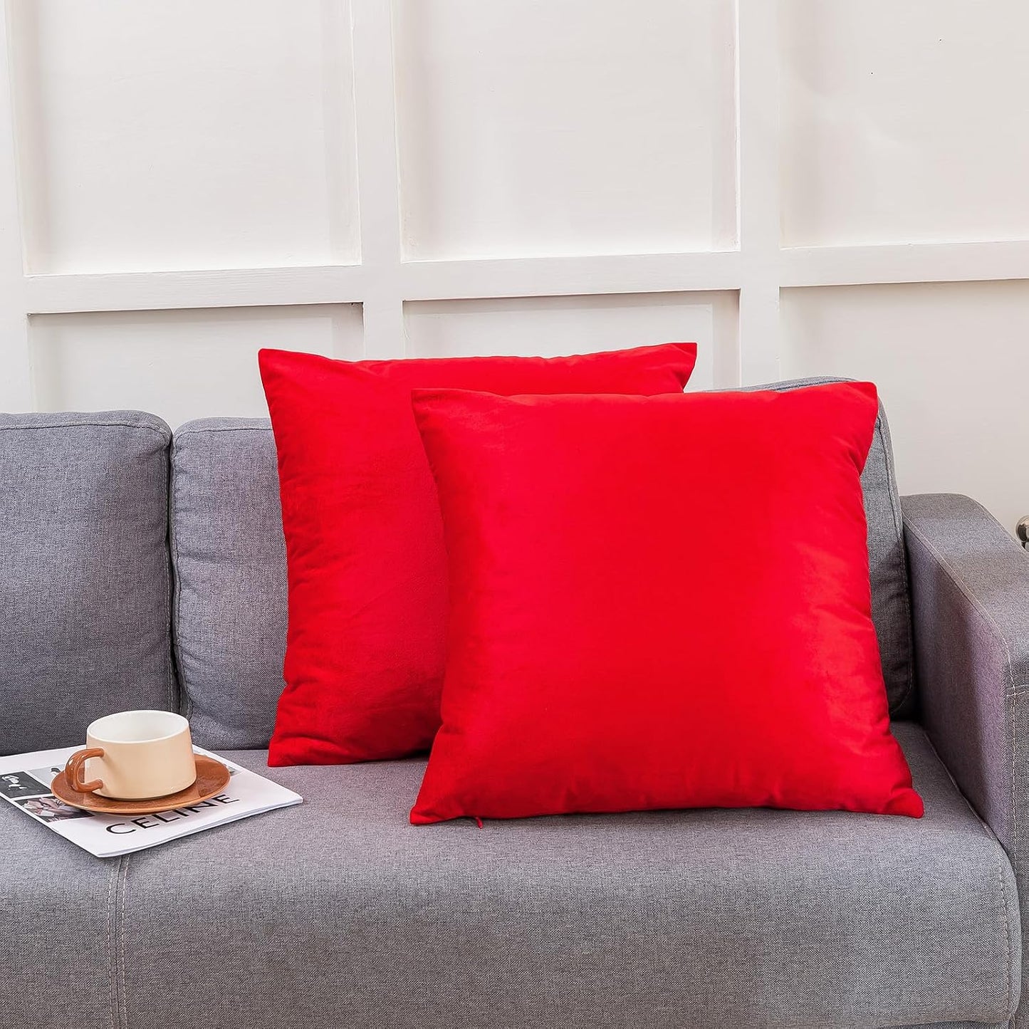 Throw Pillows Covers Soft Velvet Decorative Pillow Covers / Christmas Red / 18 x 18 / Set of 2