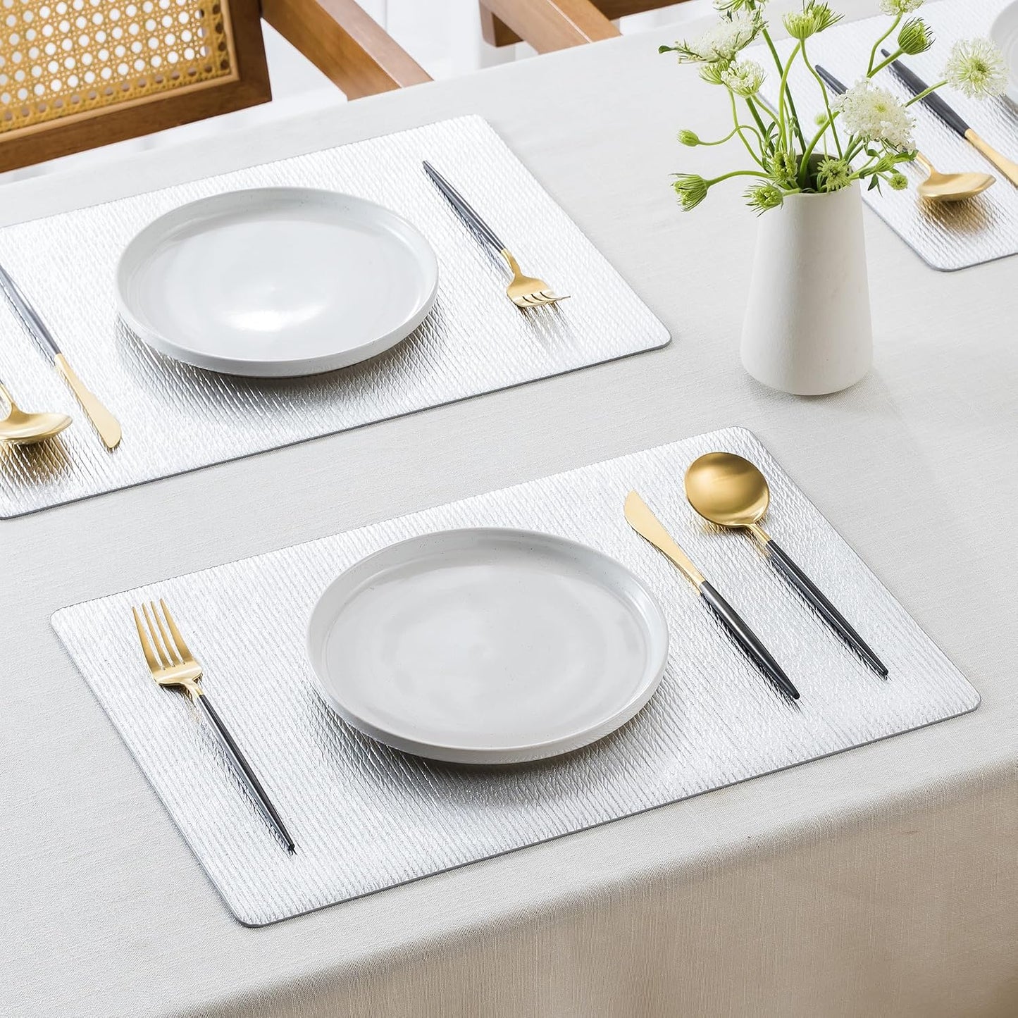 Jovono Faux Leather Placemats Set of 8, Waterproof Washable Table Mats, Easy-Clean Heat Resistant Kitchen Vinyl Place
