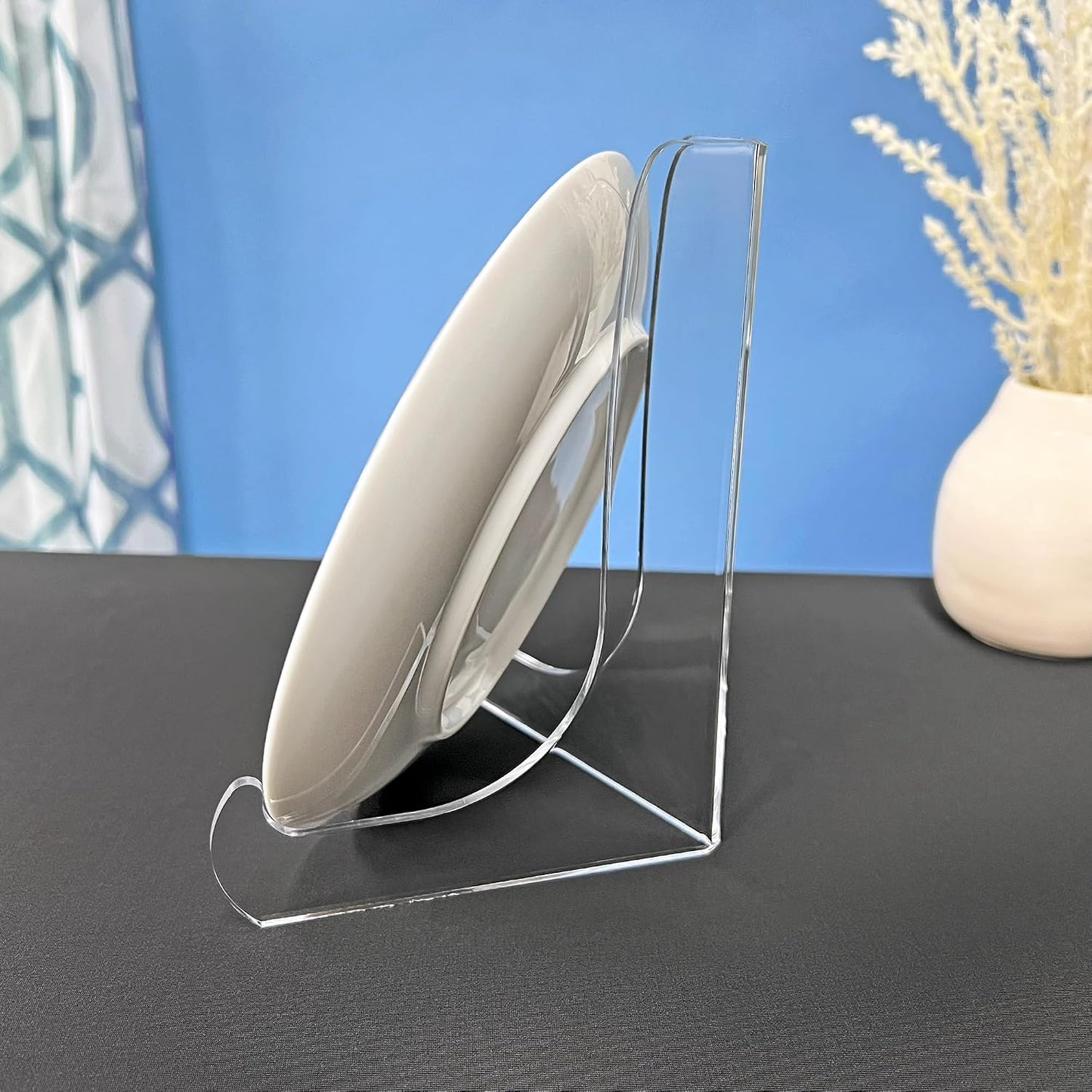 Acrylic 60-Degree Angle Easel / 6 x 4.5 x 3.5 / Clear