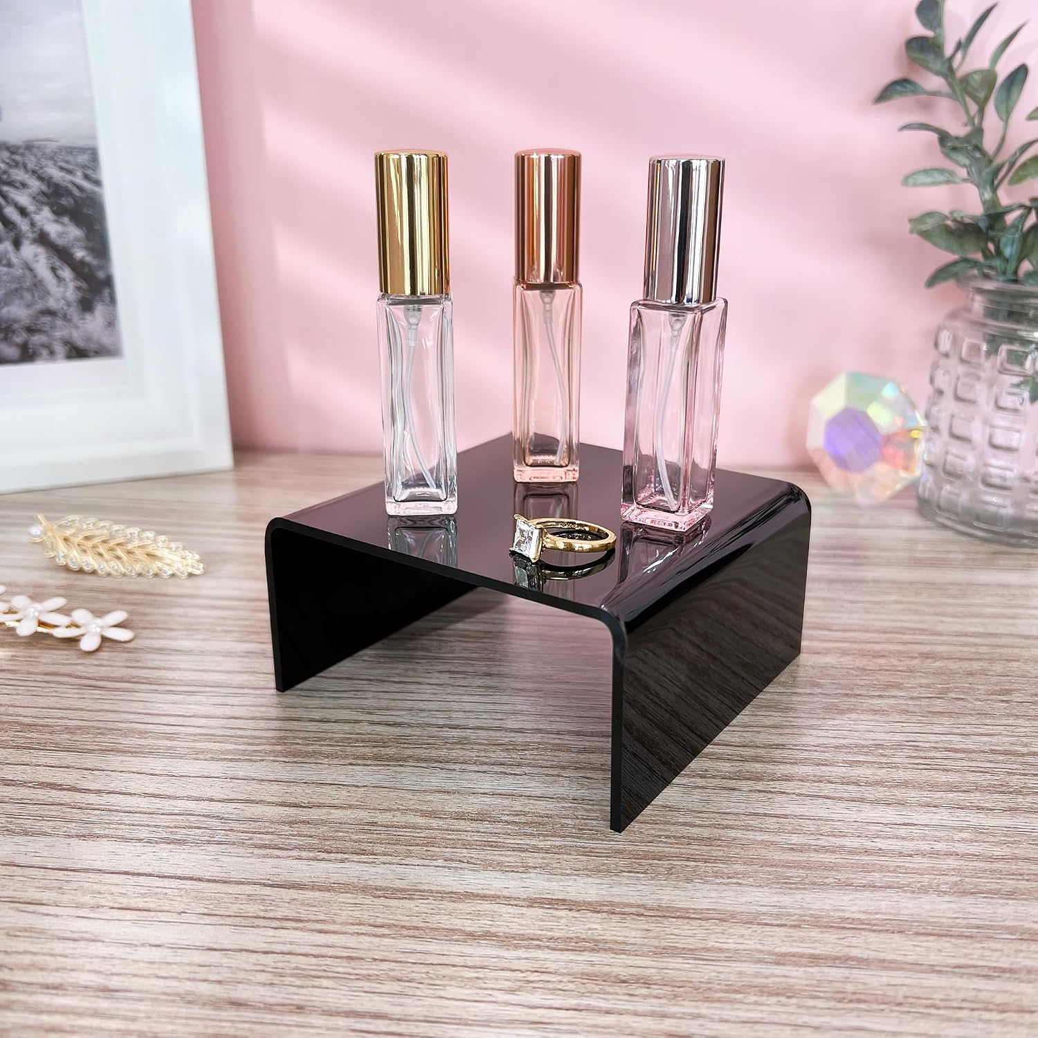 Acrylic Short Square Display Riser / 2 x 4 x 4 / Black