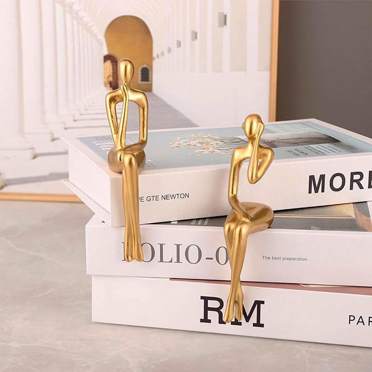 Bookshelf Desk Figurines / Gold / Set of 3