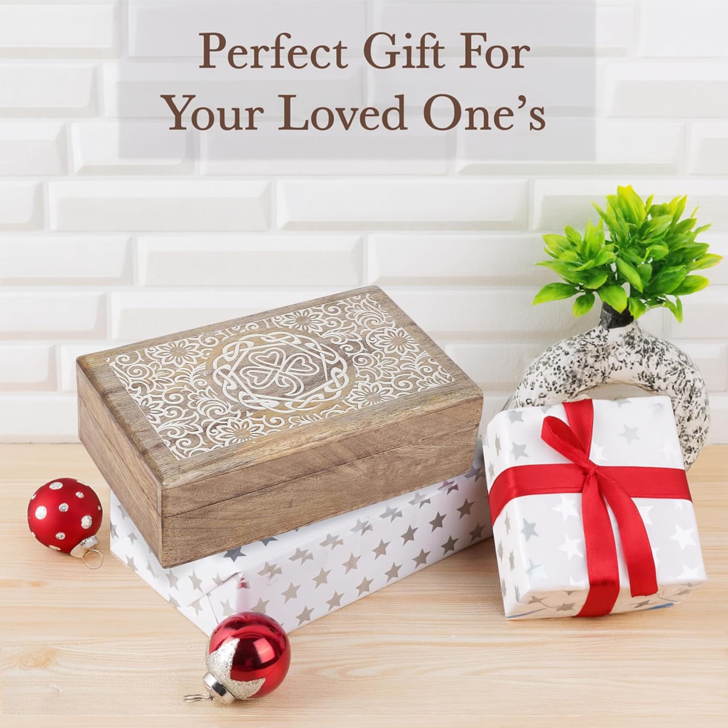 Mango Wood Jewelry Box / Center Flower Des