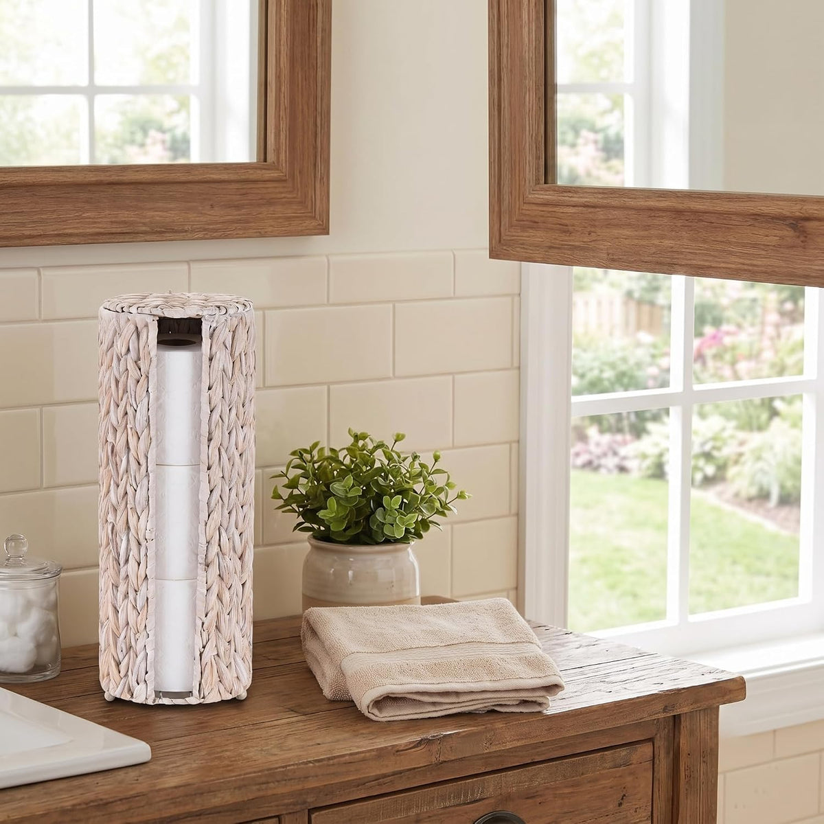 PINXIURY Water Hyacinth Paper Roll Holder, Wicker Toilet Paper Holder Stand for Bathroom, Toilet Roll Holder Stand for