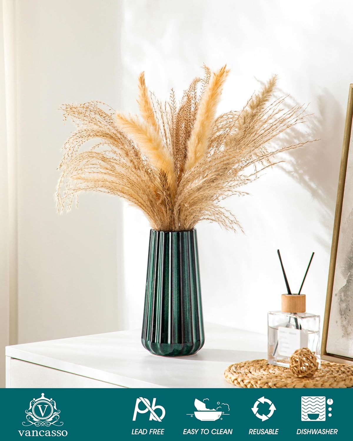 Ceramic Vase / Modern Ribbed Glossy Decorative Vase / Green / 7.8 Inch
