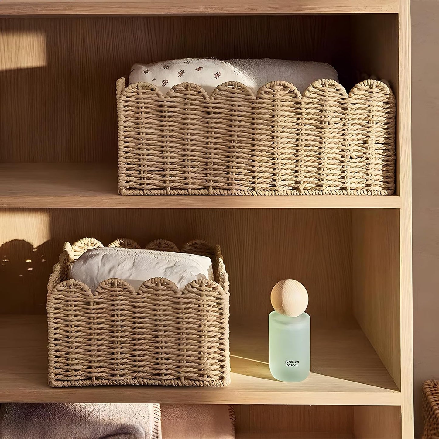 Scalloped Basket / Seagrass Baskets / Rattan / S