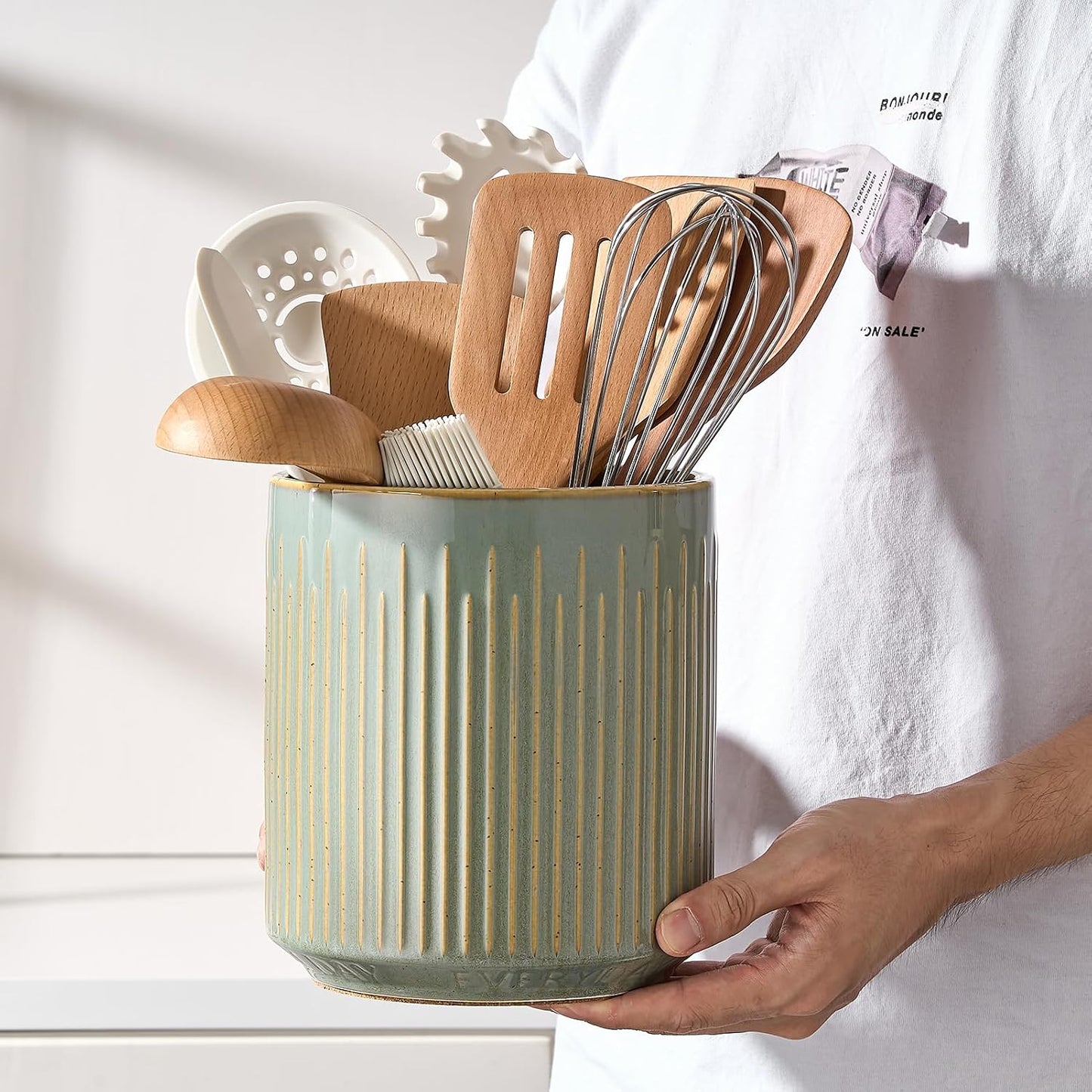 JIEMEI HOME Kitchen Utensil Holder, Ceramic Stable Utensil Crock for Countertop, 7.2" Large Utensil Organizer with Cork