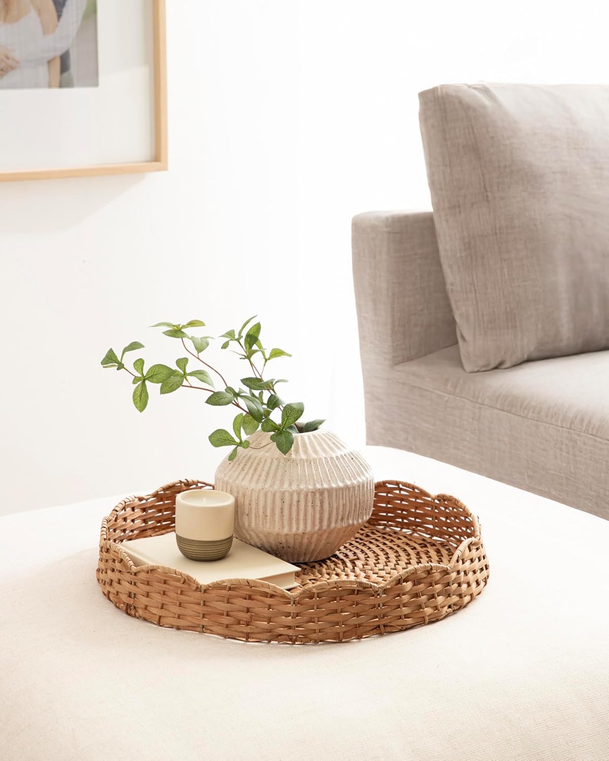 Wavley Modern Round Scalloped Woven Rattan Tray / Natural / 18 Inch