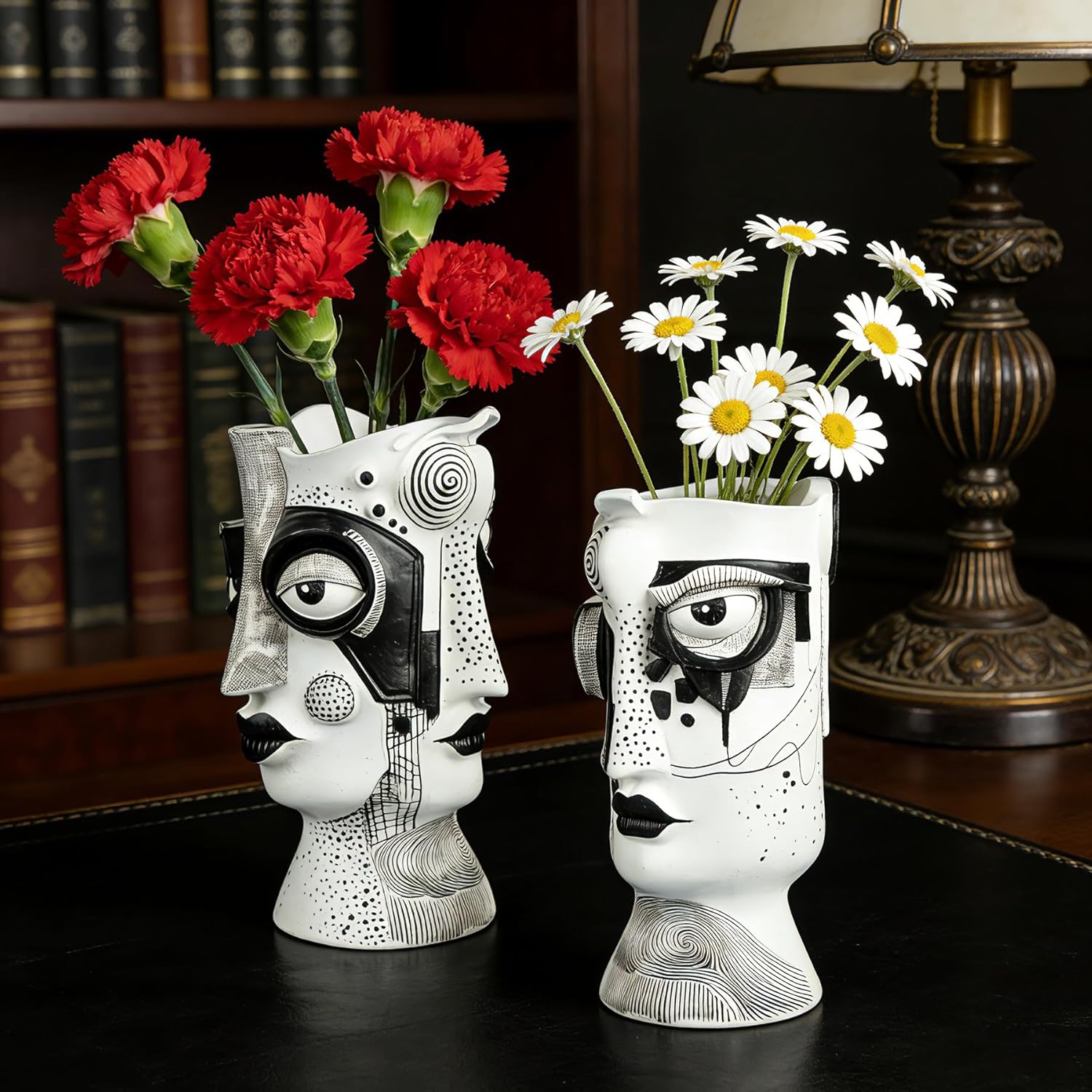 Boho Flower Vase / White and Black