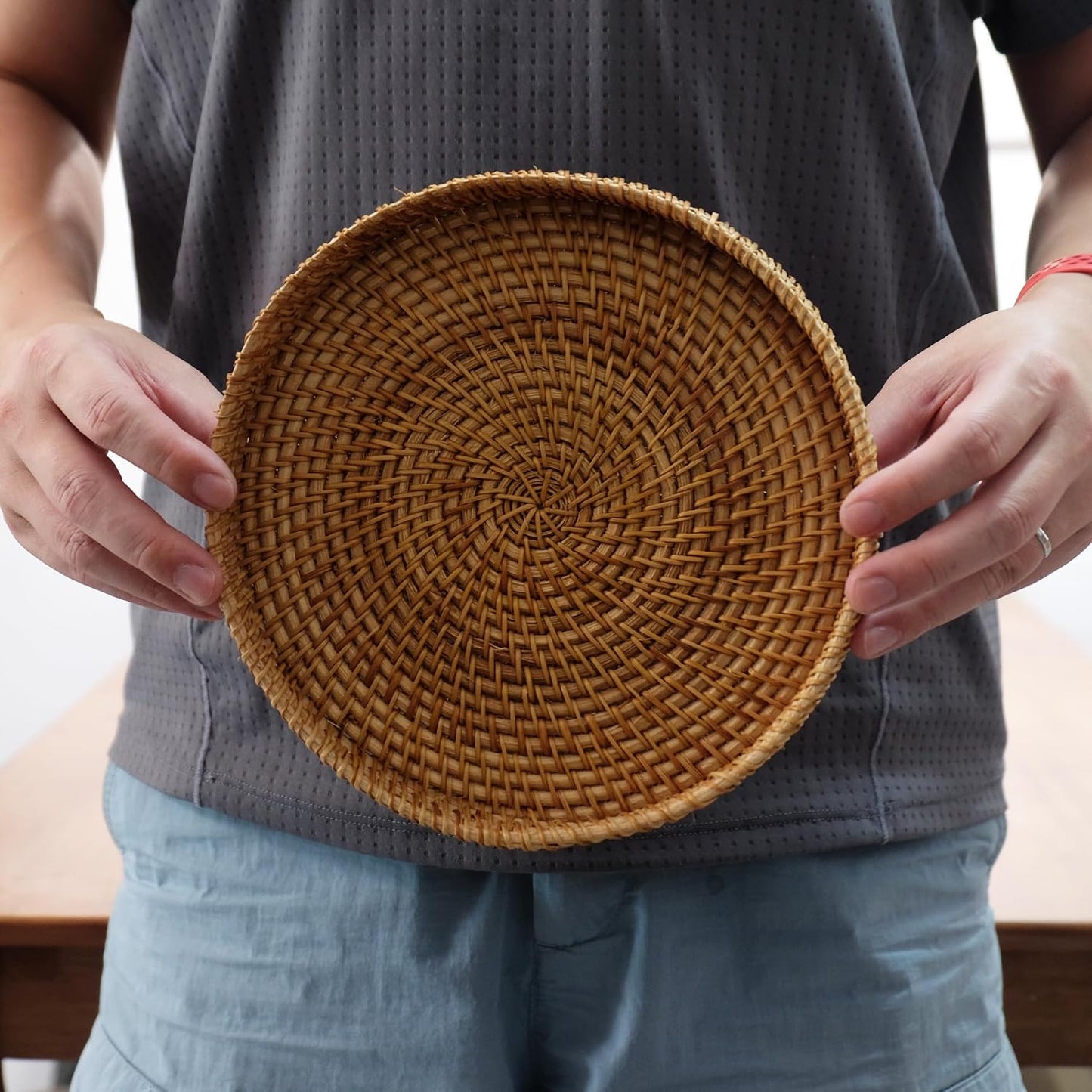 Hand Woven Rattan Serving Basket / 8.7 / 8.66 Inch