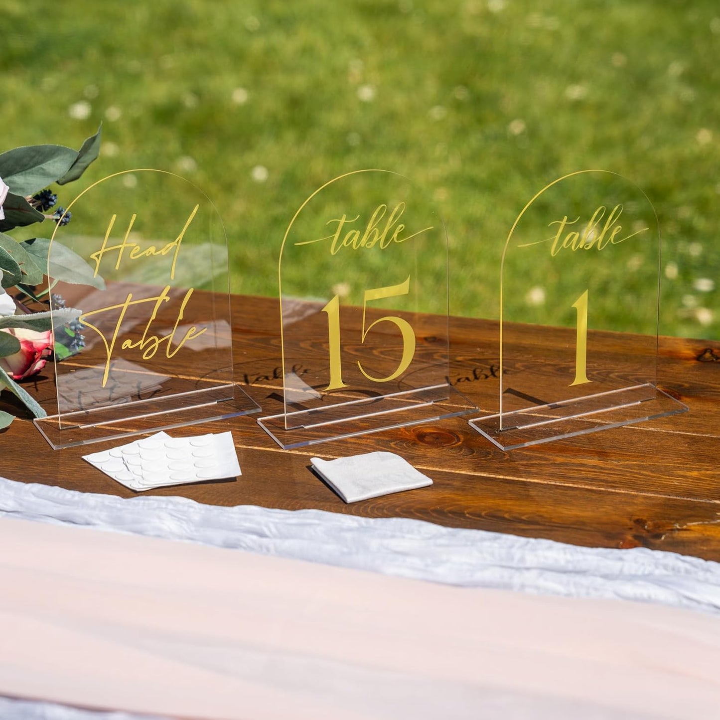 Clear gold Arched Wedding Table Numbers 1-15 with Stands, 5x7 Inch Acrylic Arch Sign with Holder, Clear gold Arch