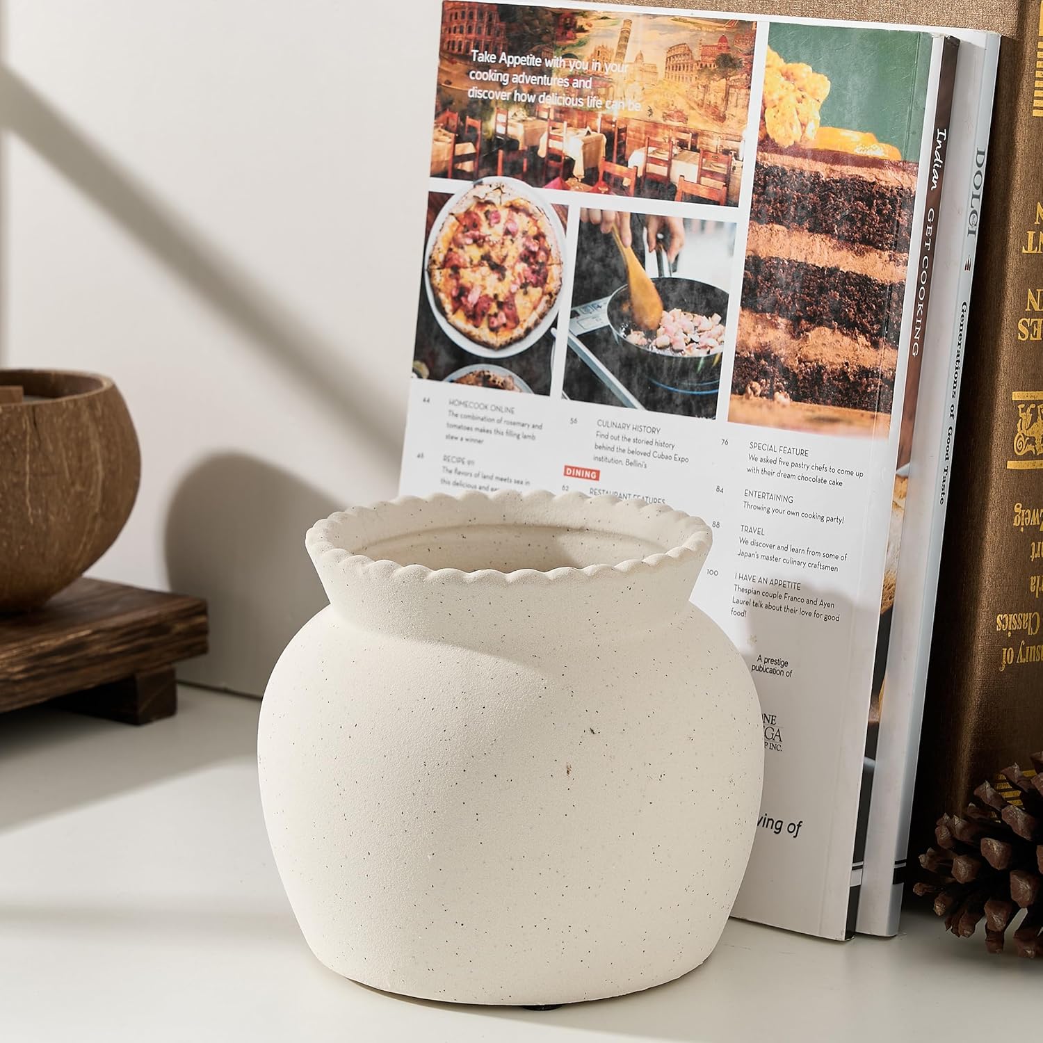 Ceramic Flower Vase / 18967-white / 4.8 Inch