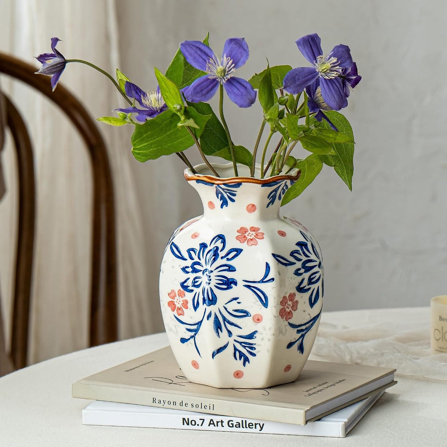 Small and White Ceramic Vase / Vase-u01 / 6 INCH / Blue
