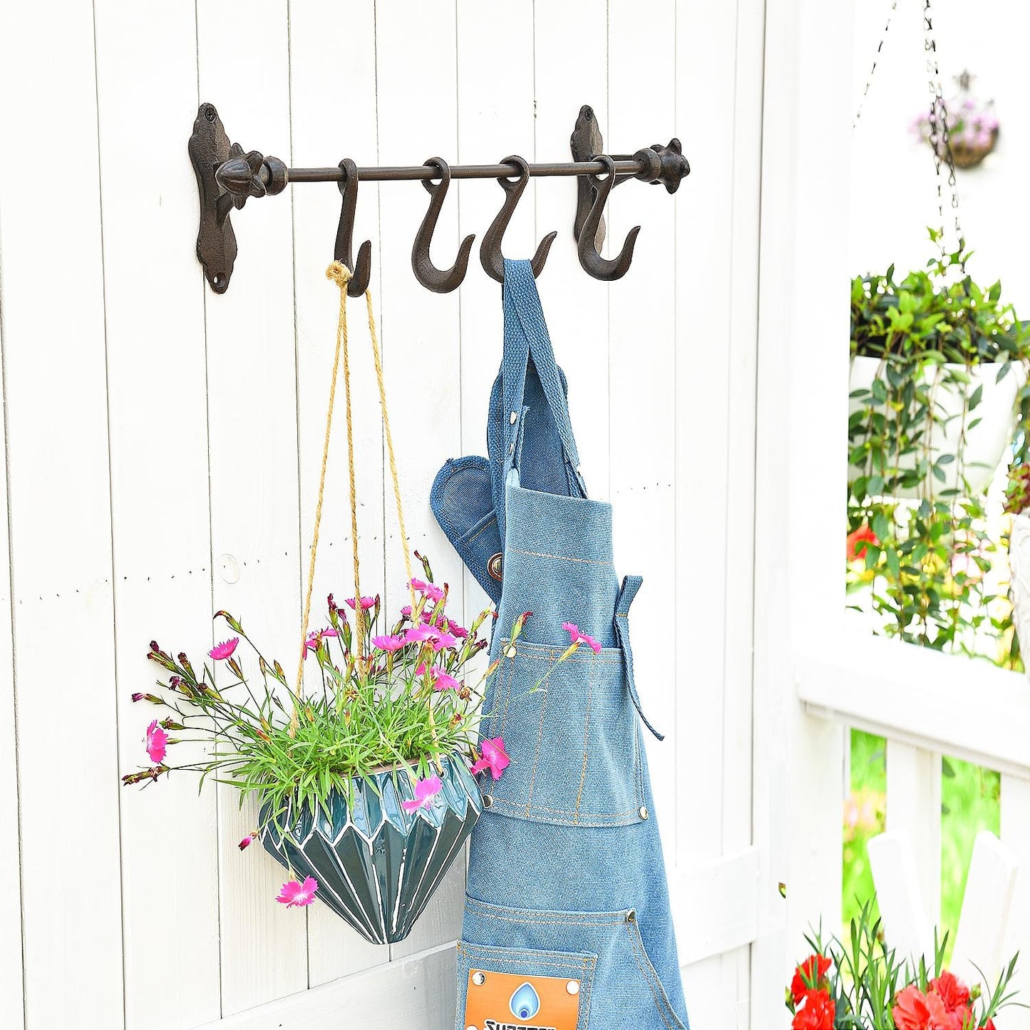 Sungmor Vintage Cast Iron Wall Hook Rack - Rustic Farmhouse Wall-Mounted Hanger for Coats, Keys, Mugs, Towels - Heavy