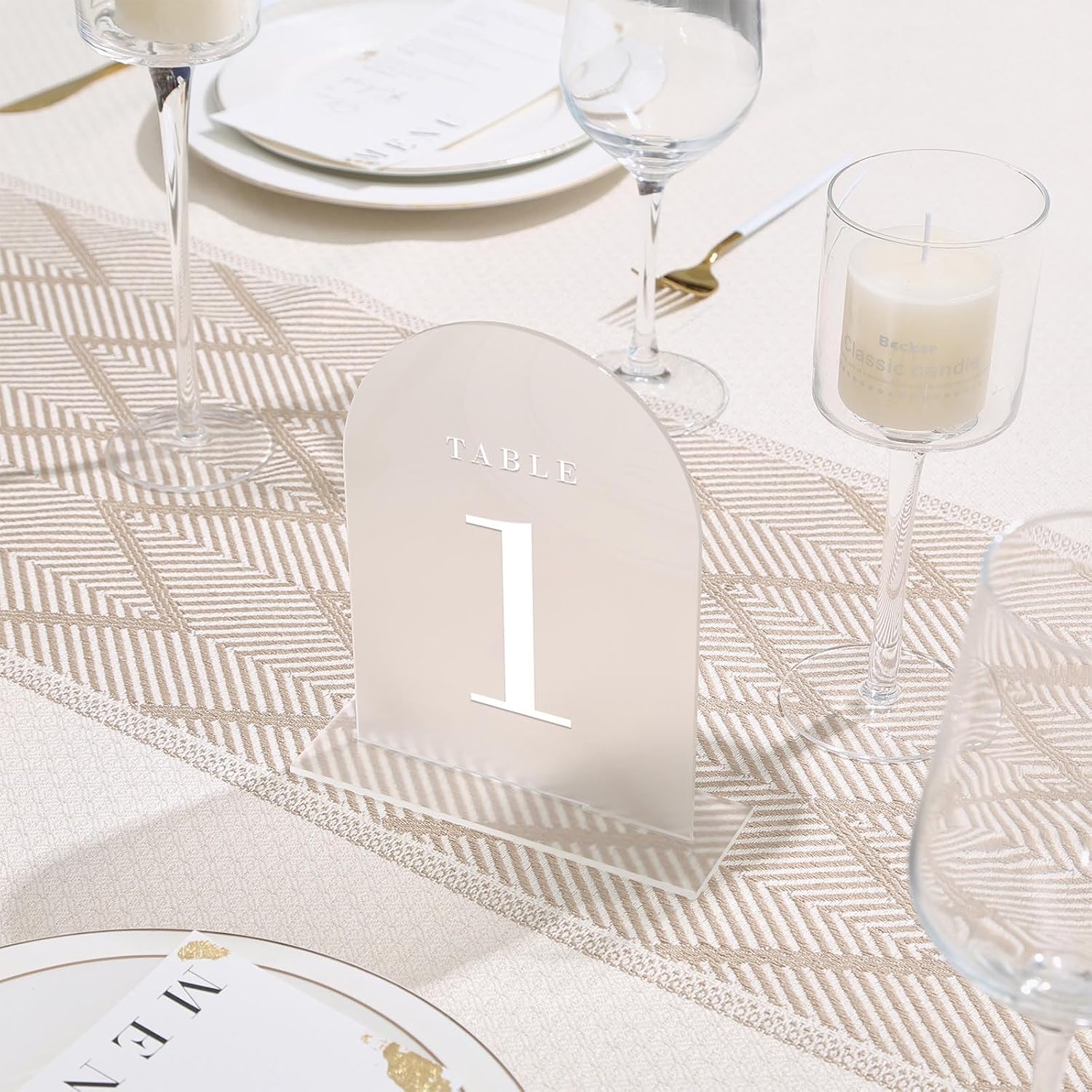 UNIQOOO Frosted Arch Wedding Table Numbers with Stands 1-20, 5x7" Acrylic Display Signs and Holders, Pack of 20