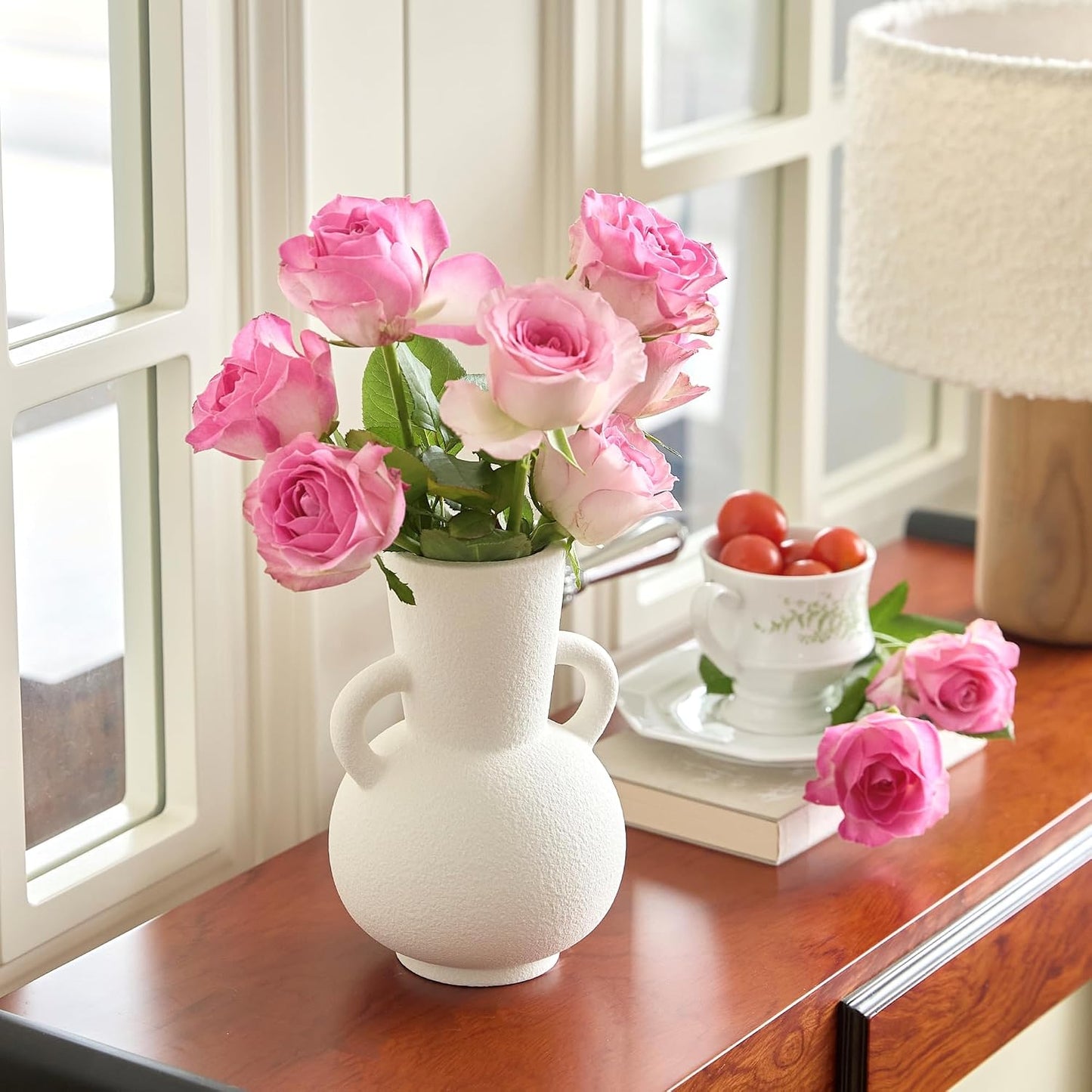 Ceramic Vase / Modern Flower Vase Decorative Vases for Bouquet / Vase-04 / White / 7 Inch