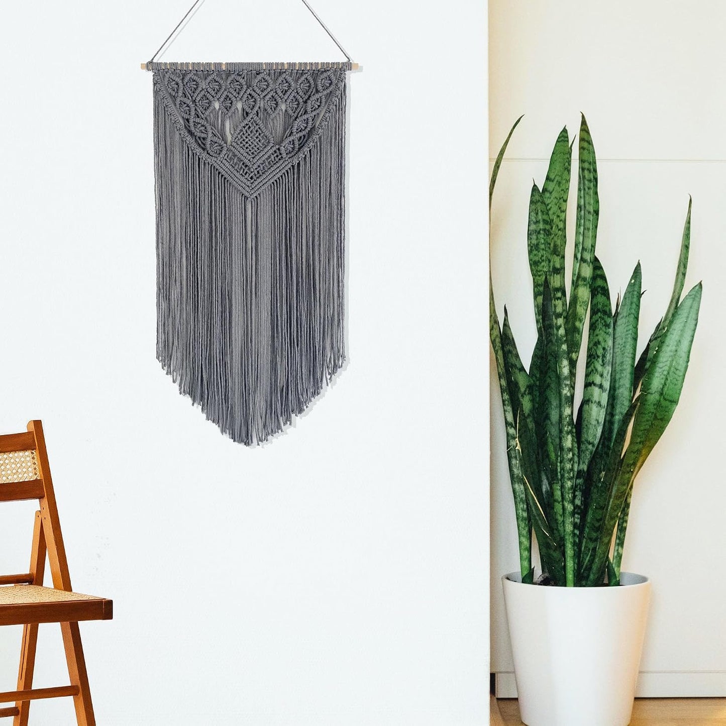 Boho Macrame Wall Hanging / Grey