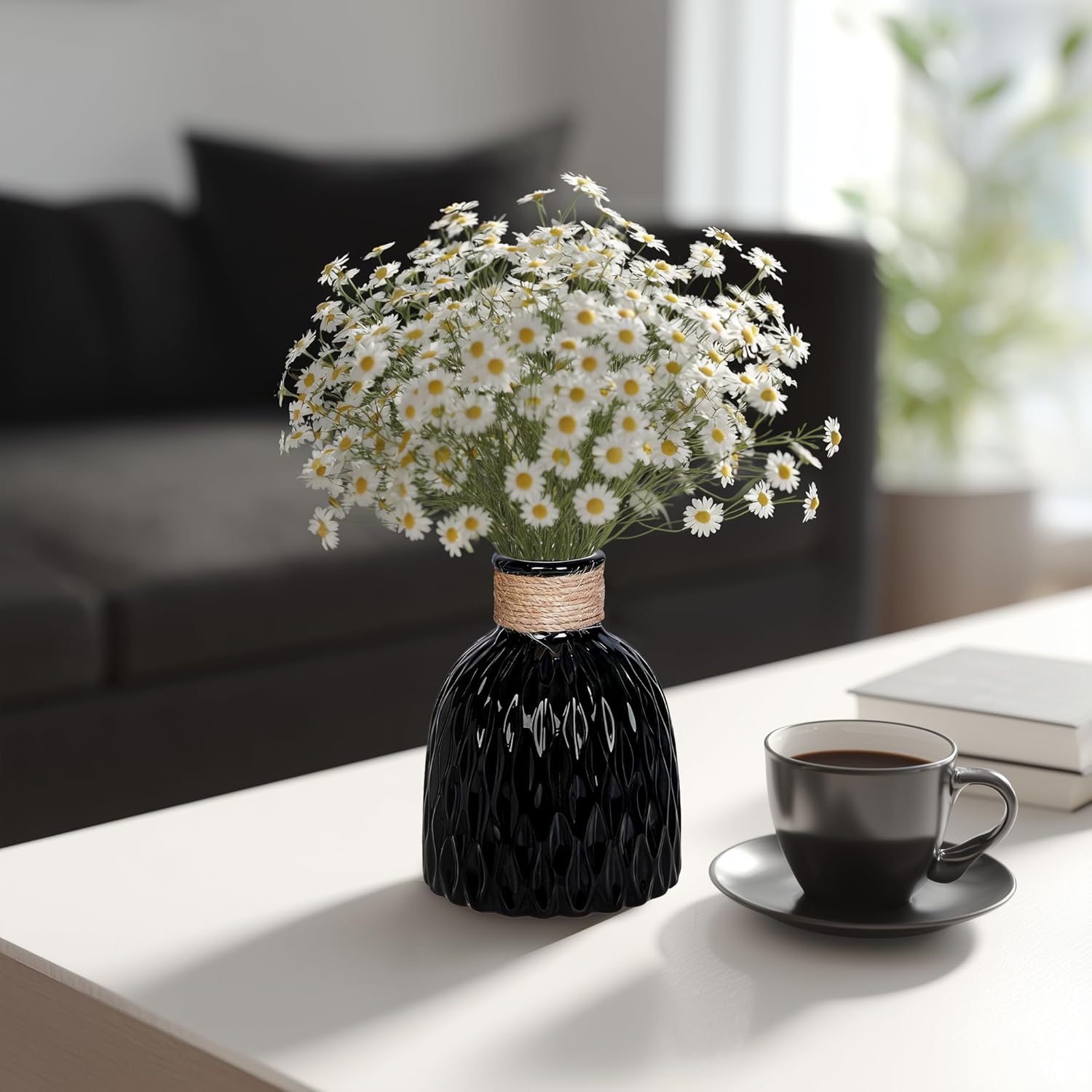 Ceramic Vase for Flowers / Black / 6 Inch