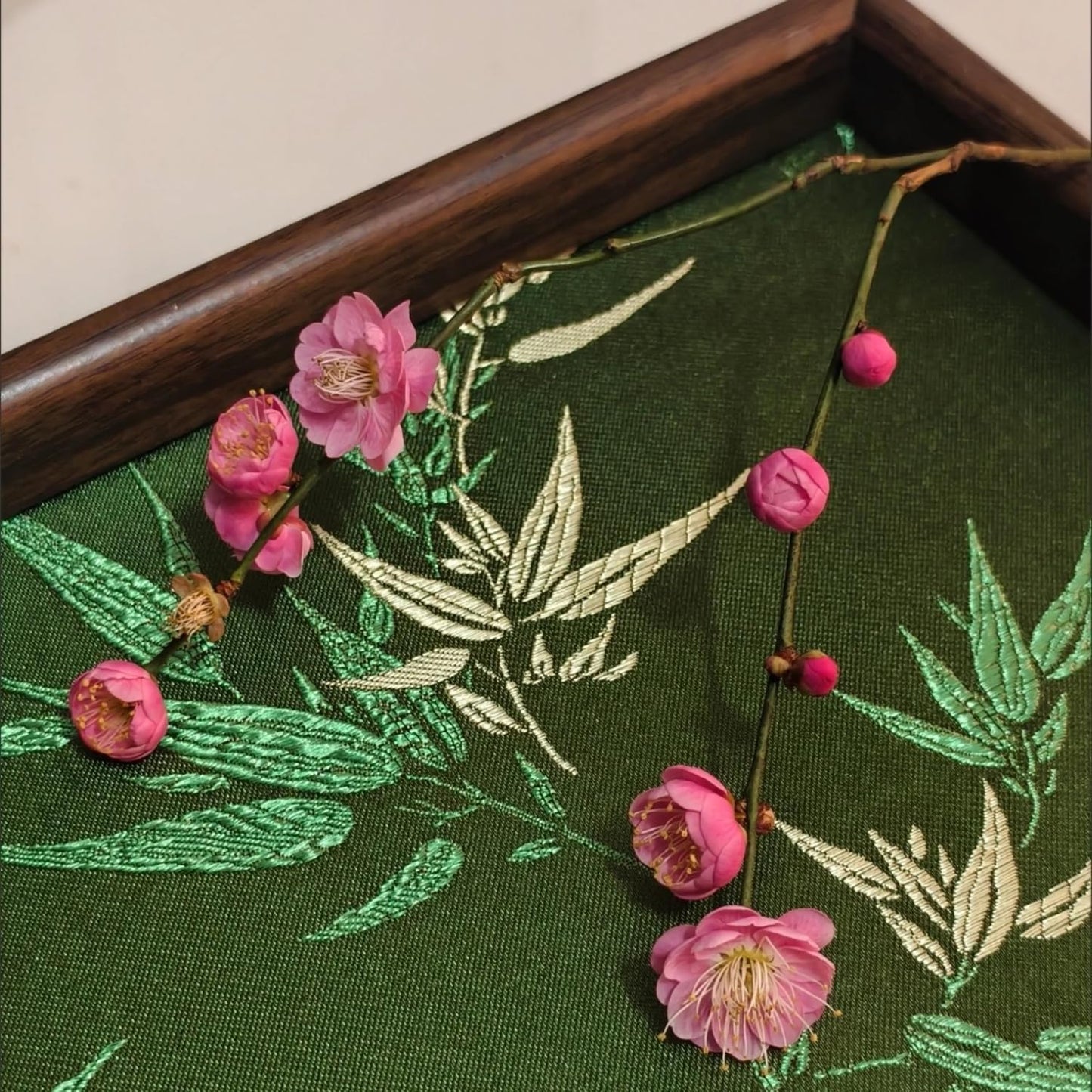 Bamboo Embroidered Decorative Tray Wooden Catchall Tray for Dresser / Green